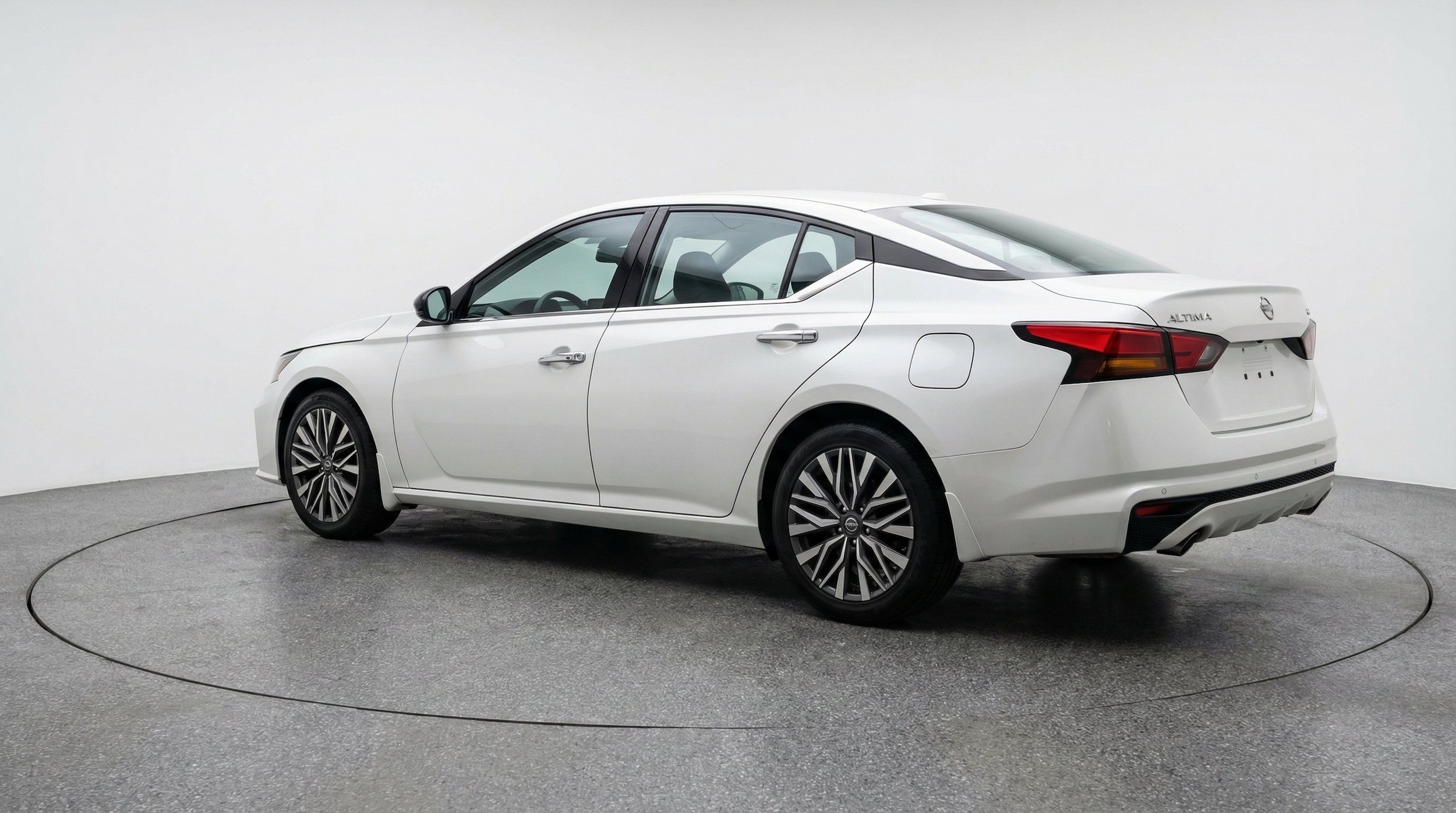 Thumbnail: 2025 Nissan Altima - 6