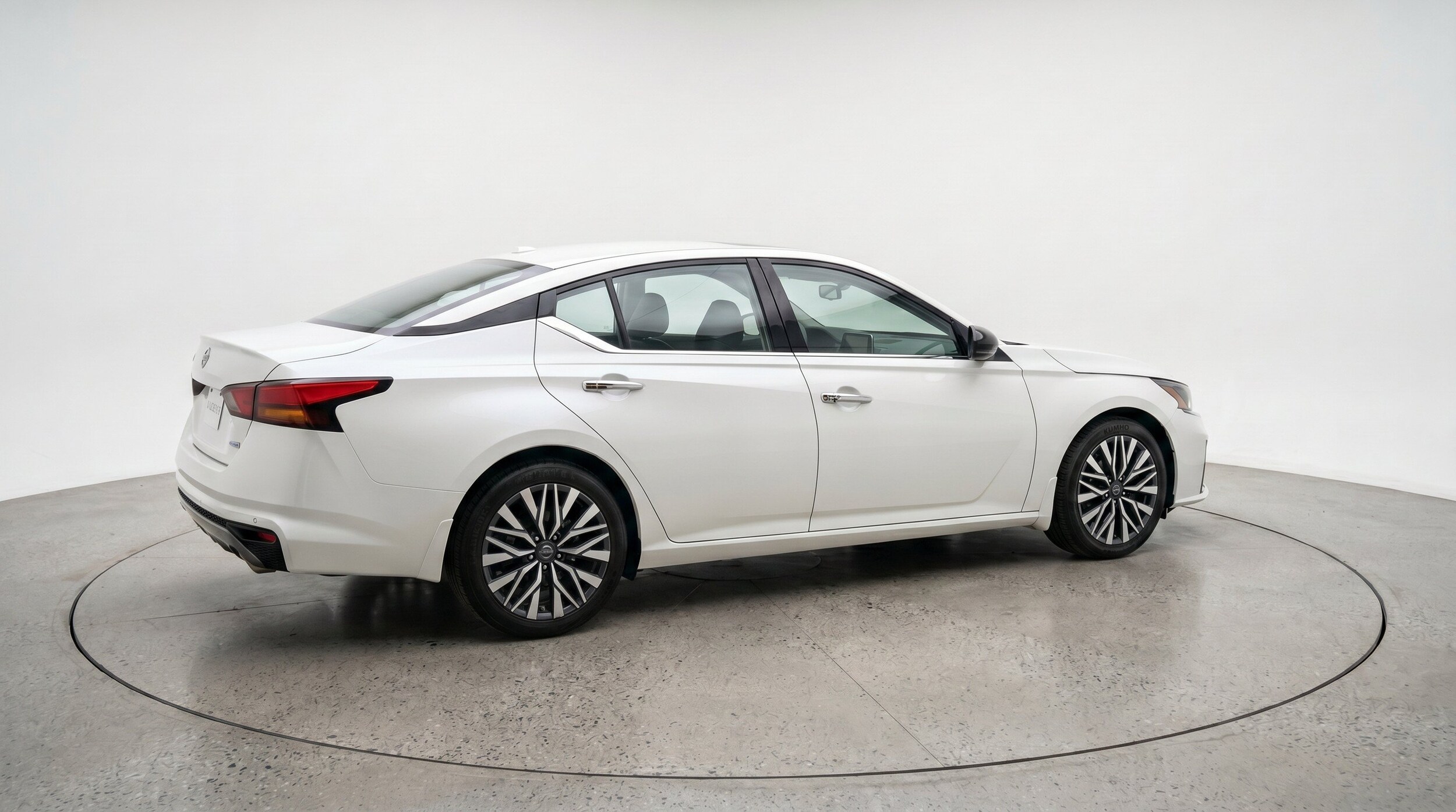 Thumbnail: 2025 Nissan Altima - 9