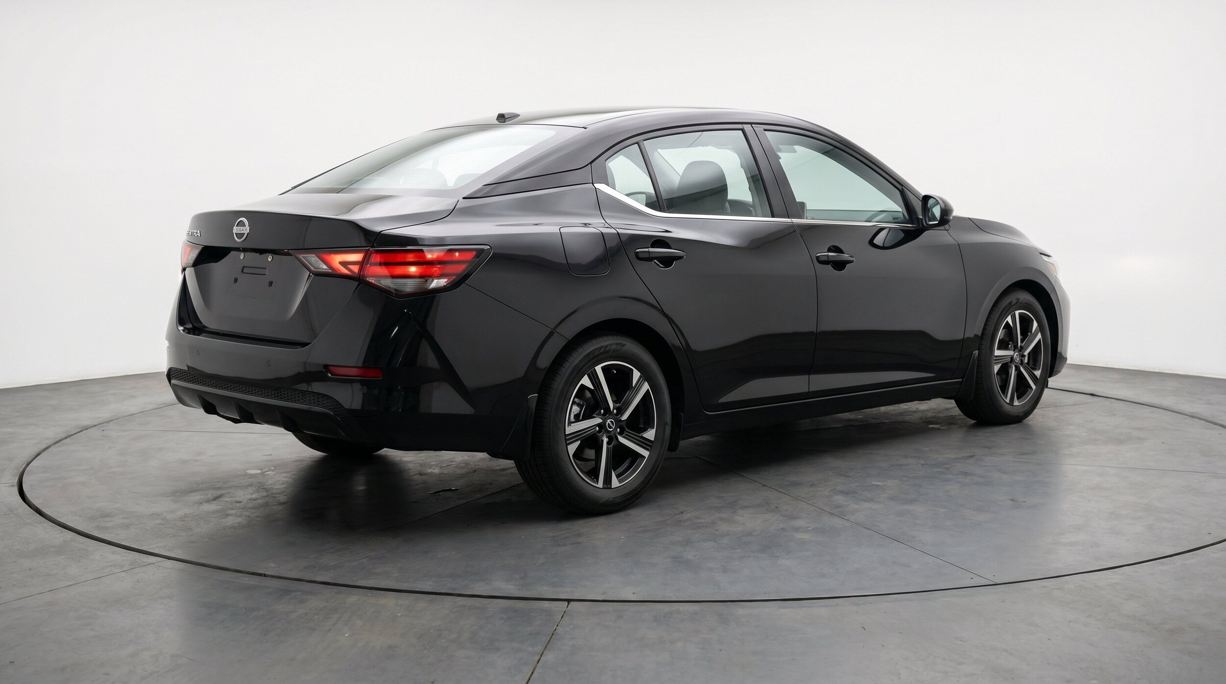 Thumbnail: 2025 Nissan Sentra - 9