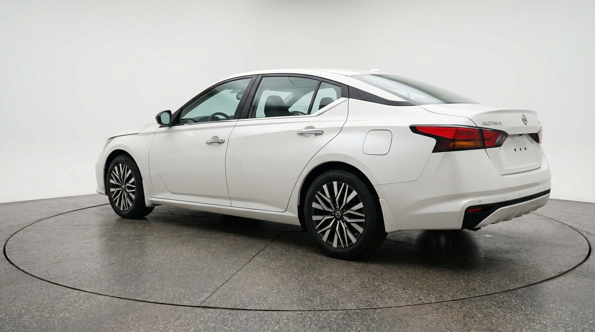 Thumbnail: 2025 Nissan Altima - 6