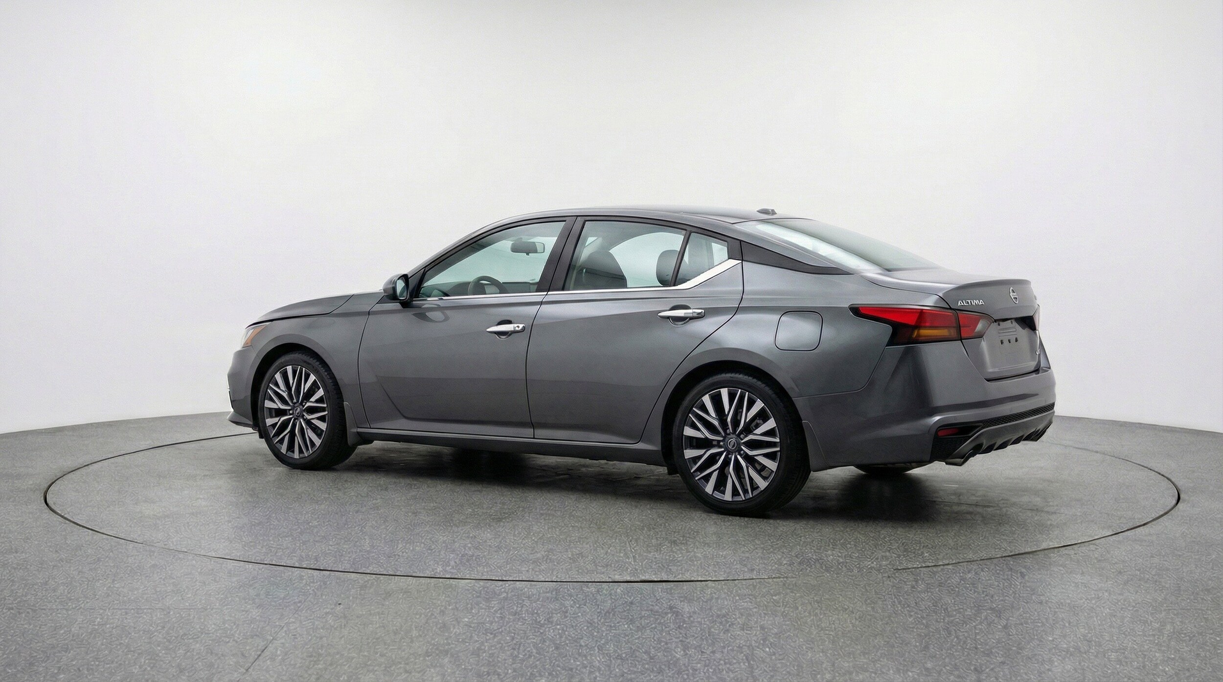 Thumbnail: 2025 Nissan Altima - 6