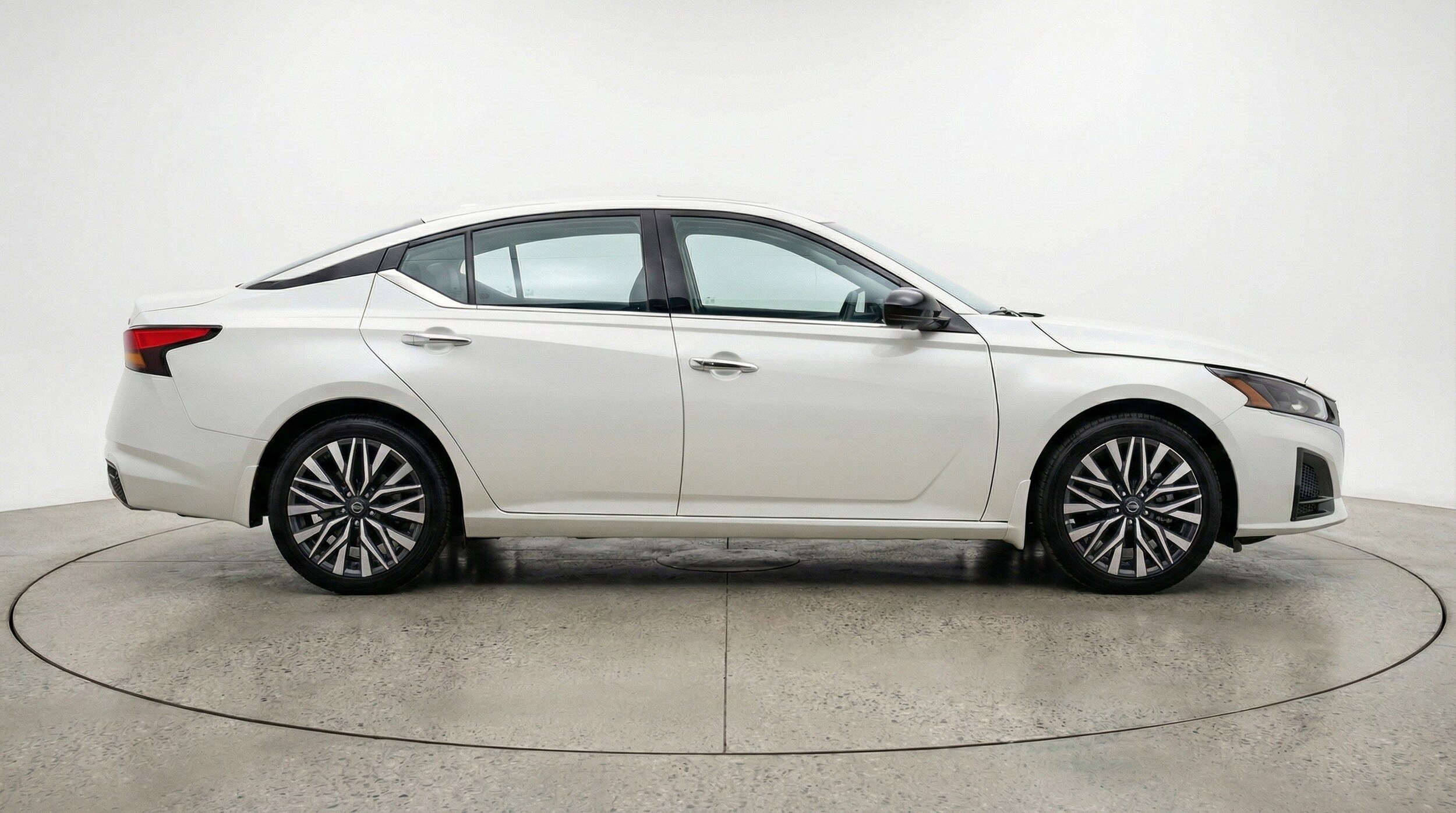 Thumbnail: 2025 Nissan Altima - 11