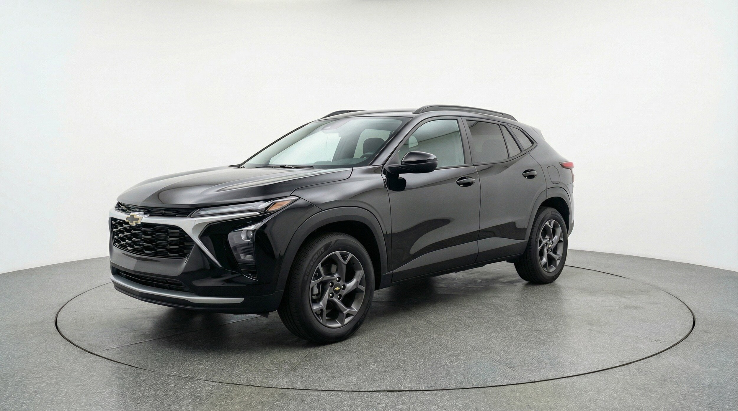 Thumbnail: 2025 Chevrolet Trax - 3