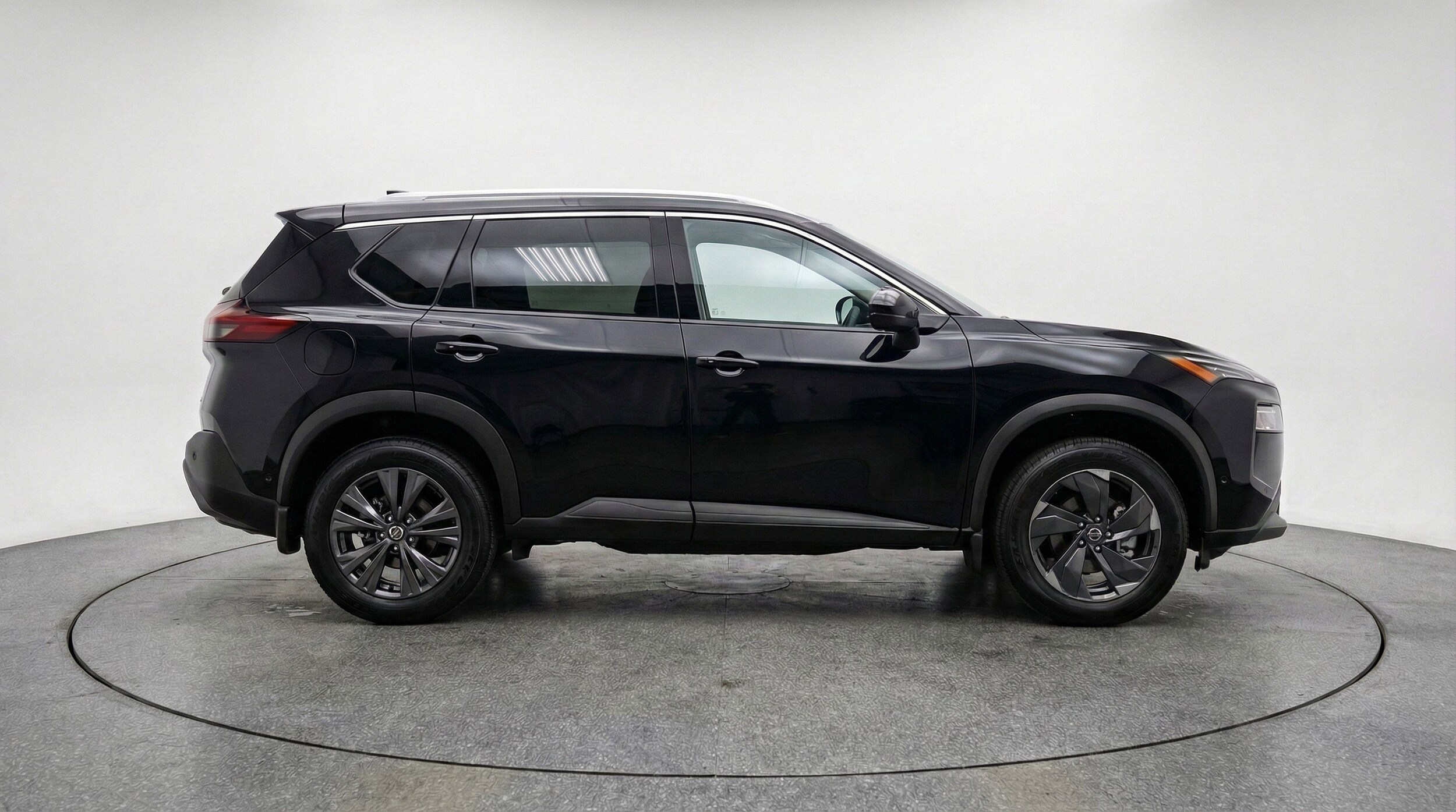 Thumbnail: 2025 Nissan Rogue - 11