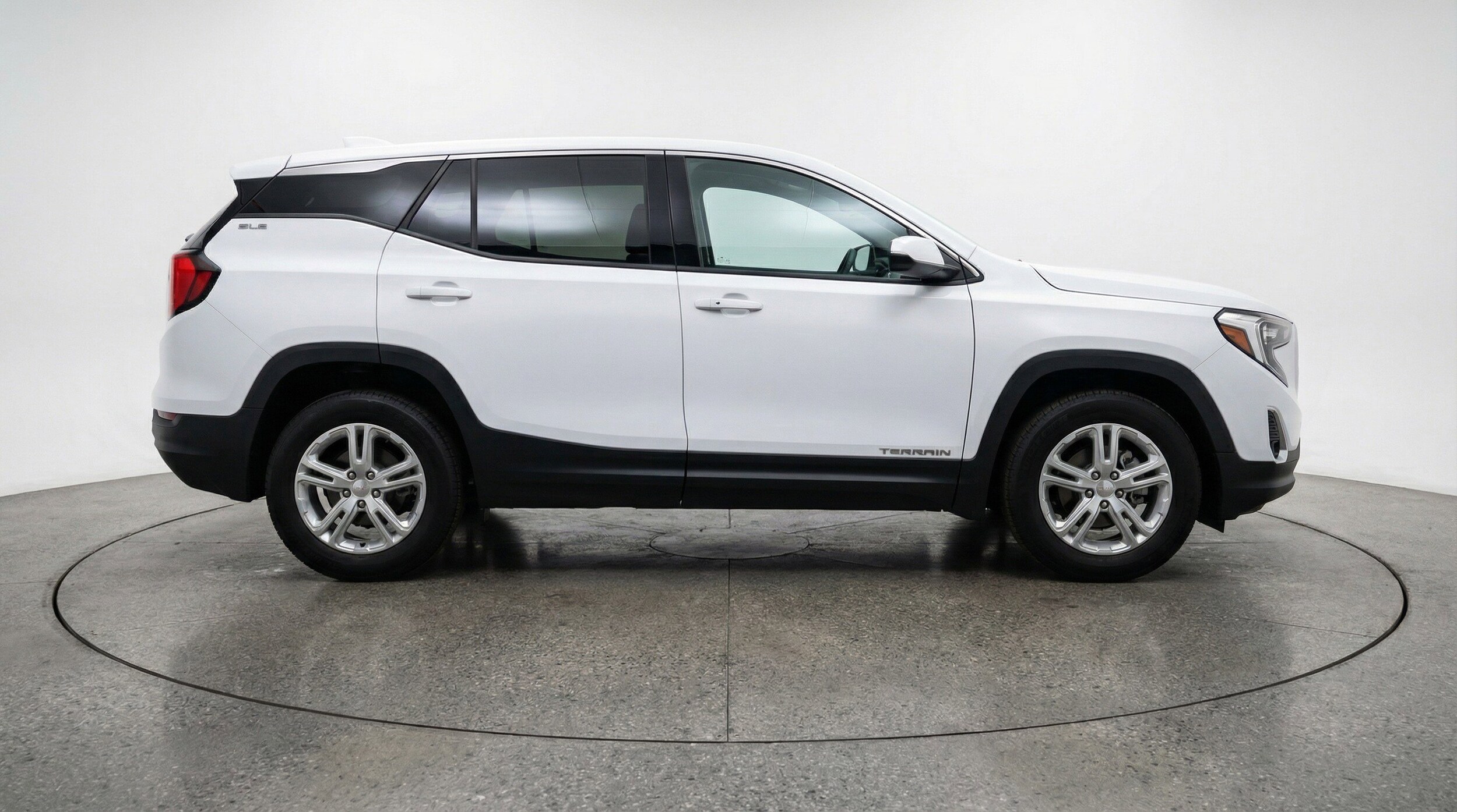 Thumbnail: 2024 GMC Terrain - 11