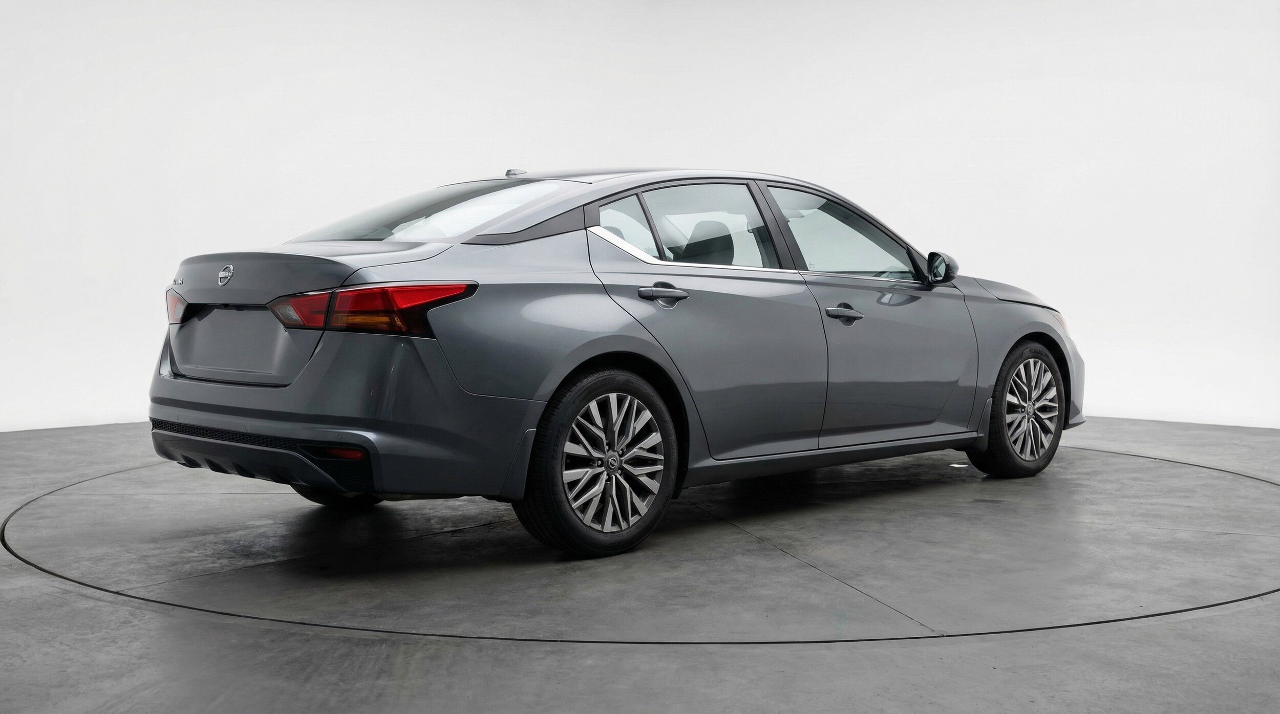 Thumbnail: 2025 Nissan Altima - 9