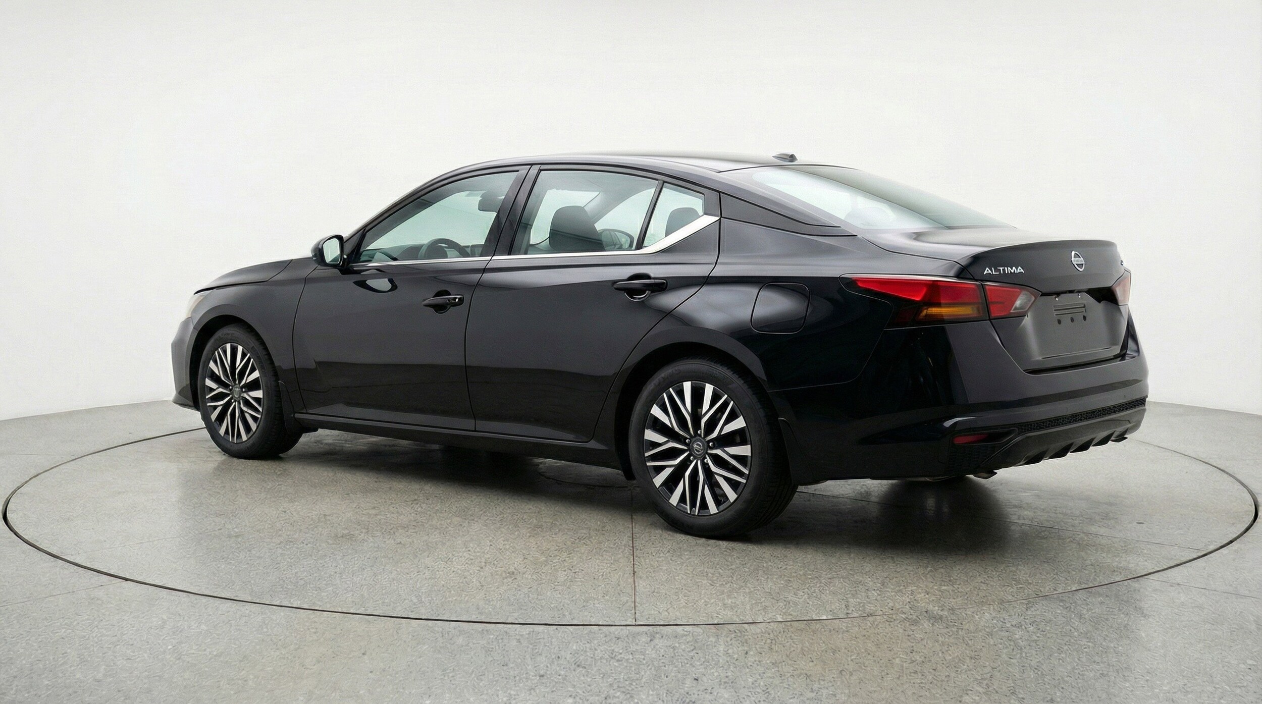 Thumbnail: 2025 Nissan Altima - 6