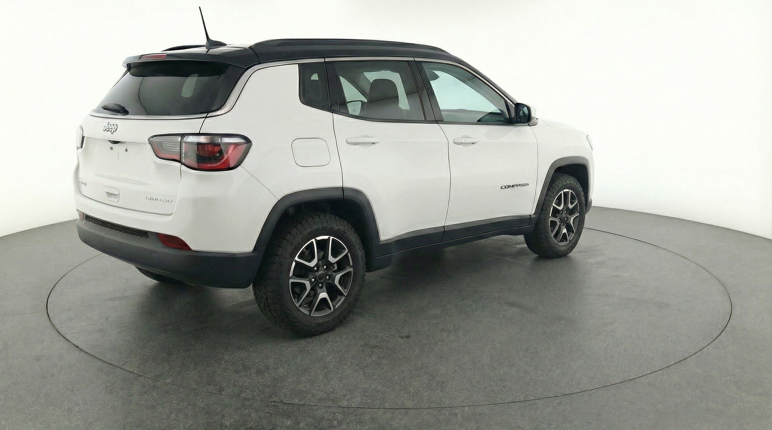 Thumbnail: 2025 Jeep Compass - 9