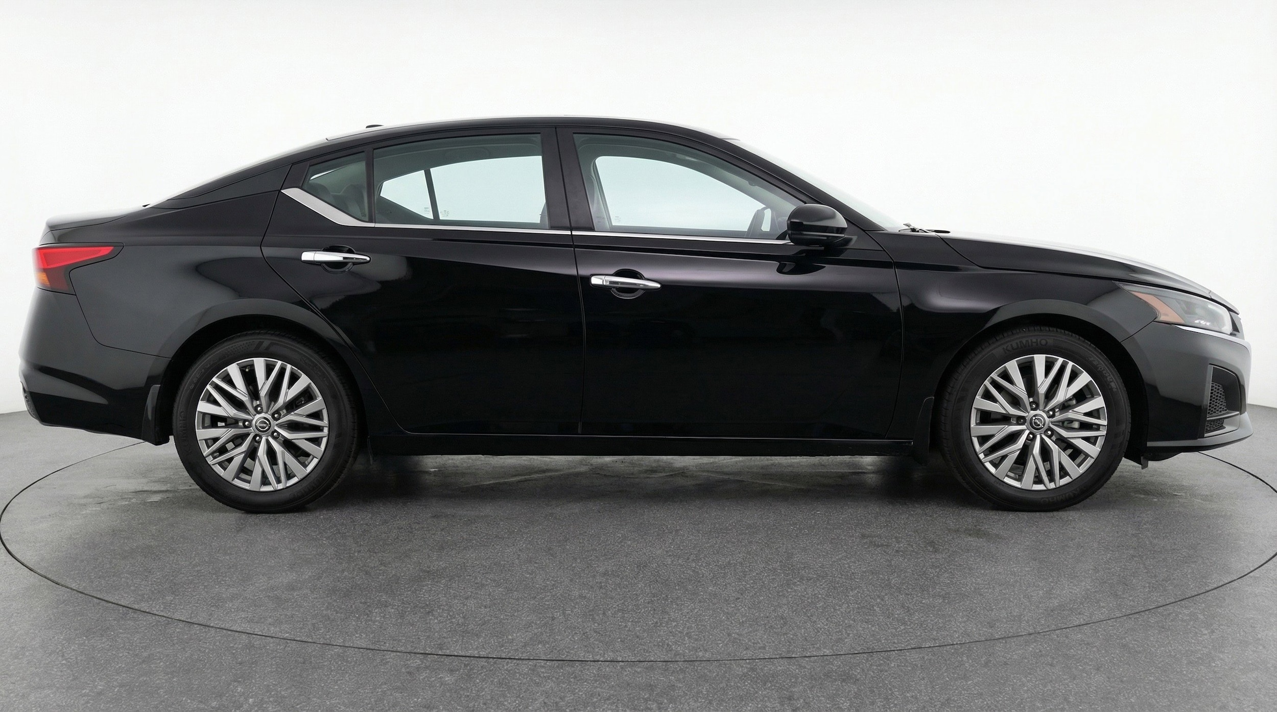 Thumbnail: 2025 Nissan Altima - 11