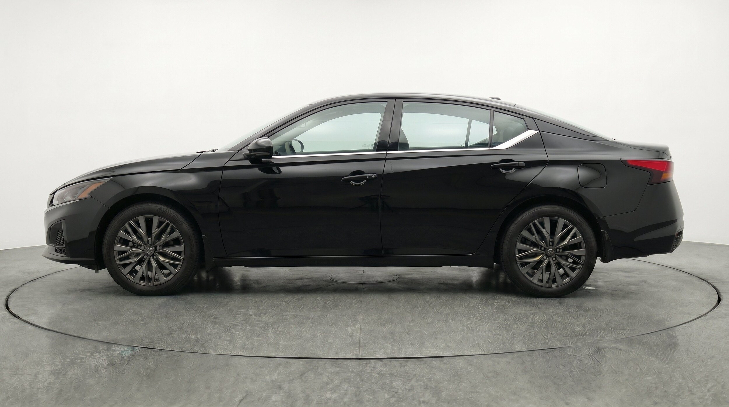 Thumbnail: 2026 Nissan Altima - 5