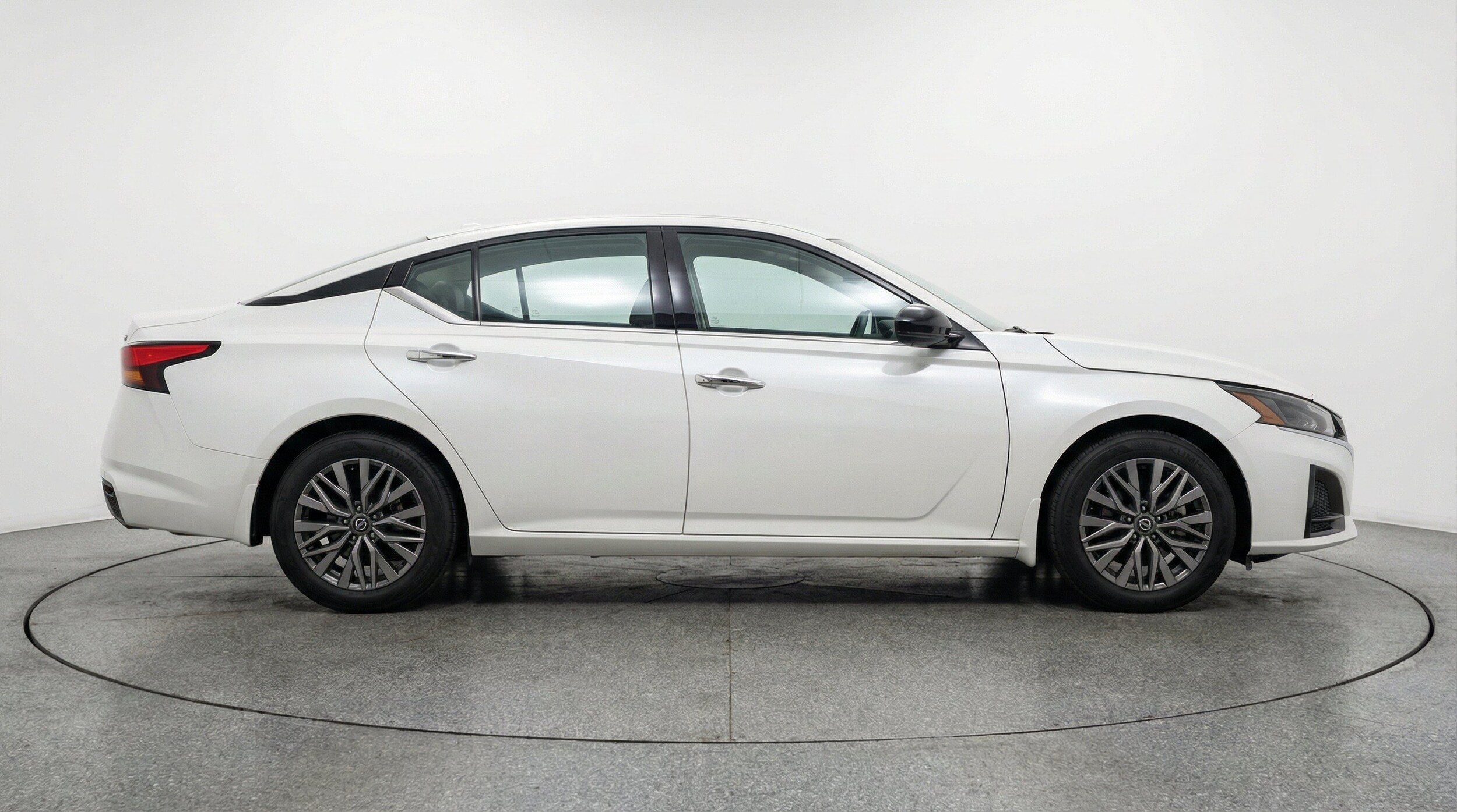 Thumbnail: 2025 Nissan Altima - 11