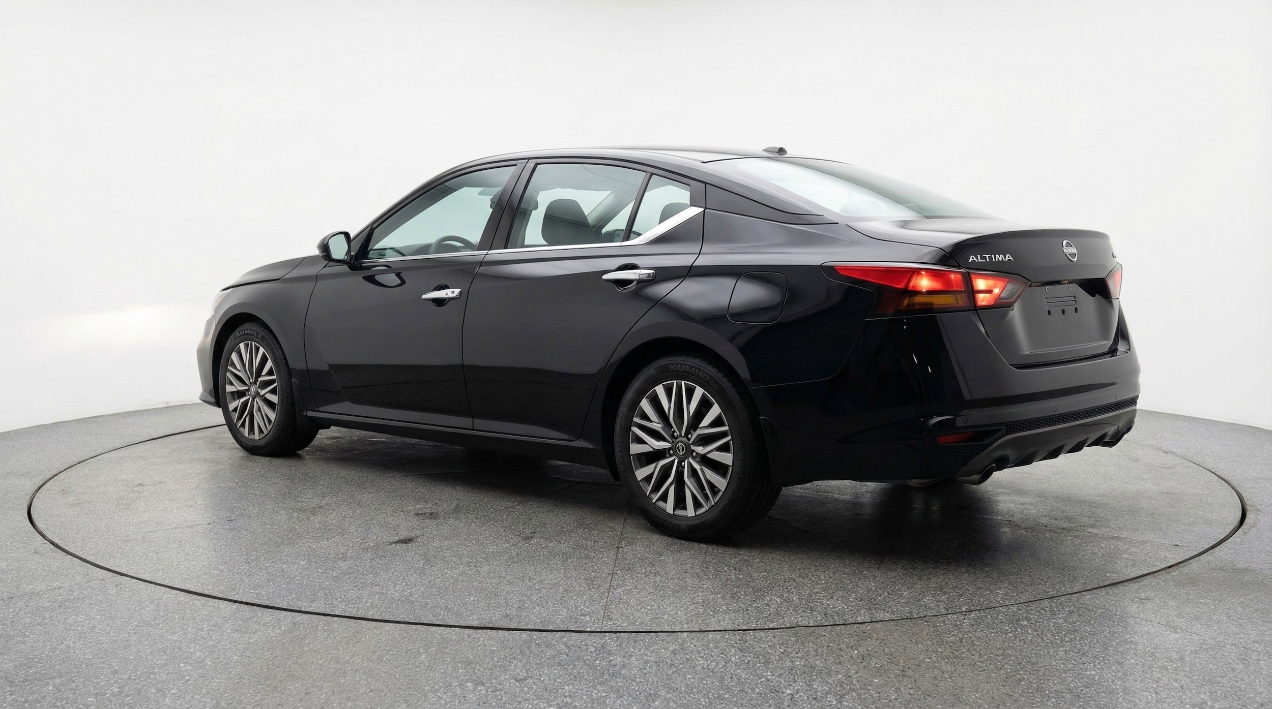 Thumbnail: 2025 Nissan Altima - 6