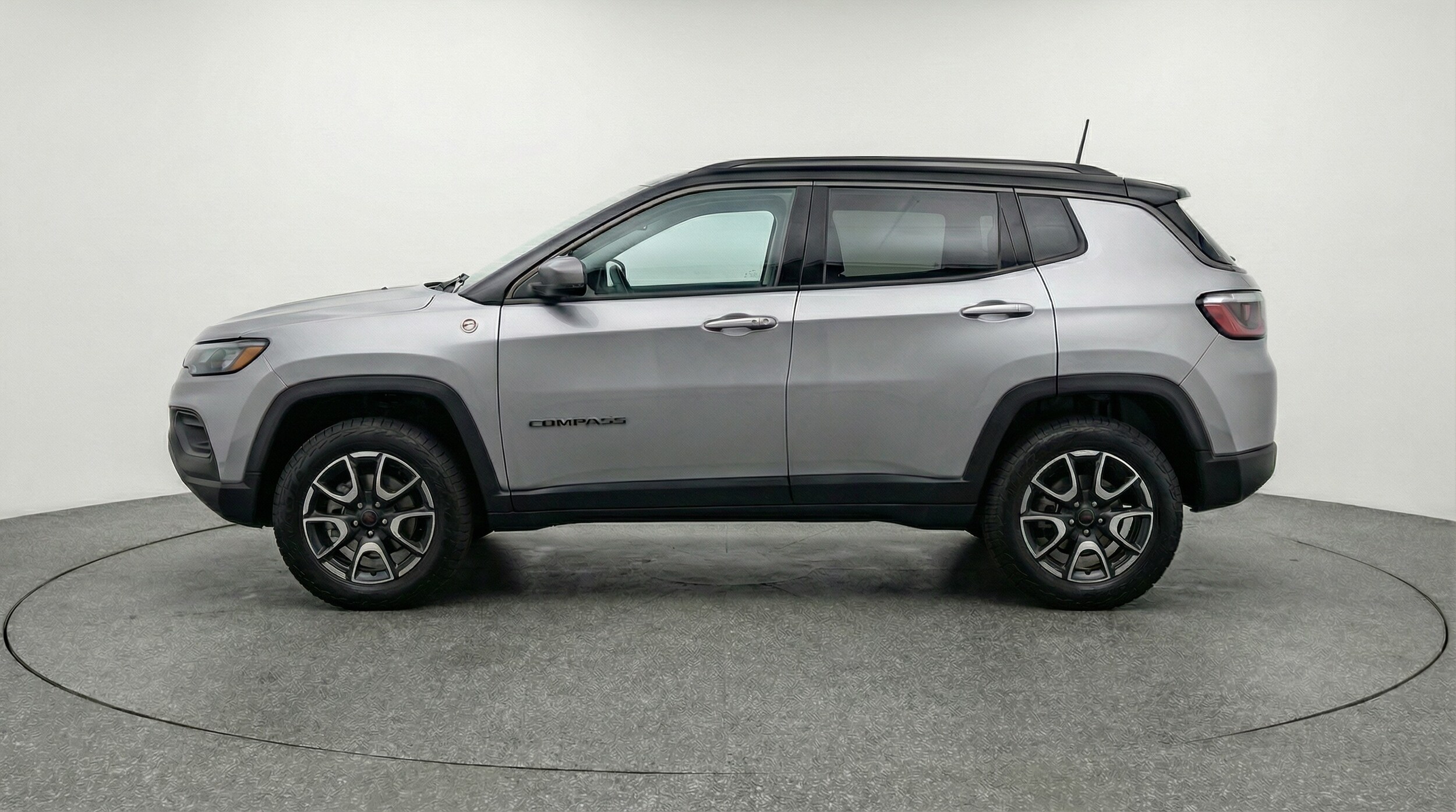 Thumbnail: 2025 Jeep Compass - 4