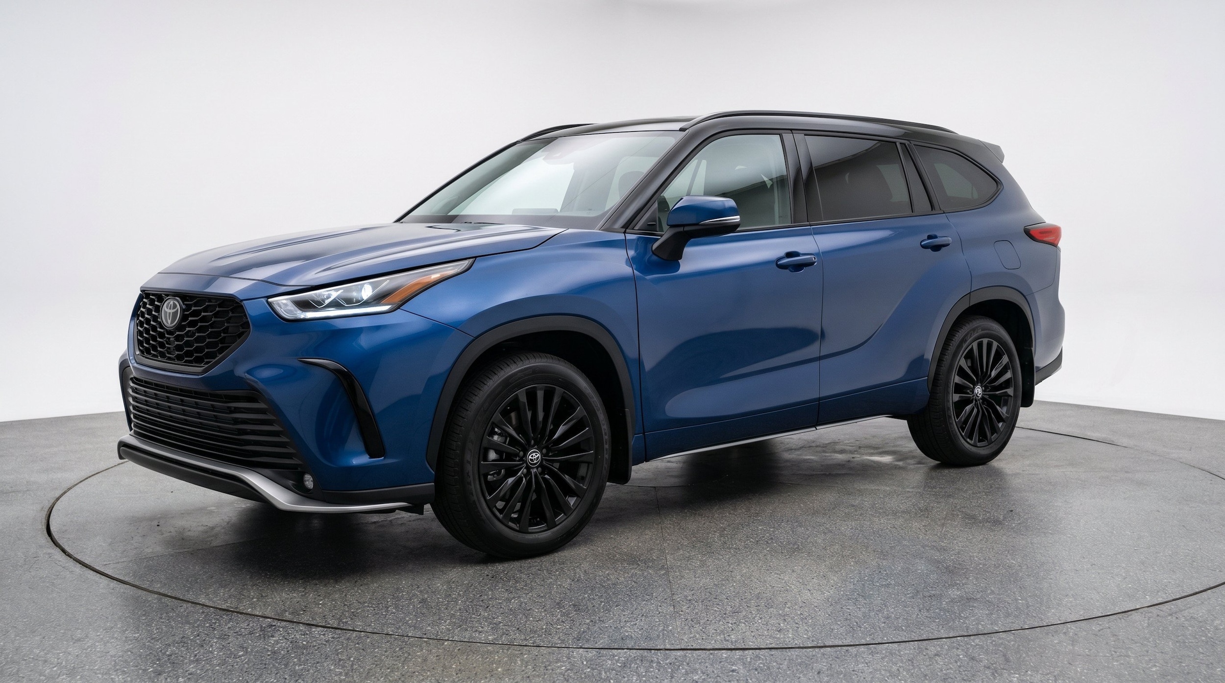 Thumbnail: 2025 Toyota Highlander - 3