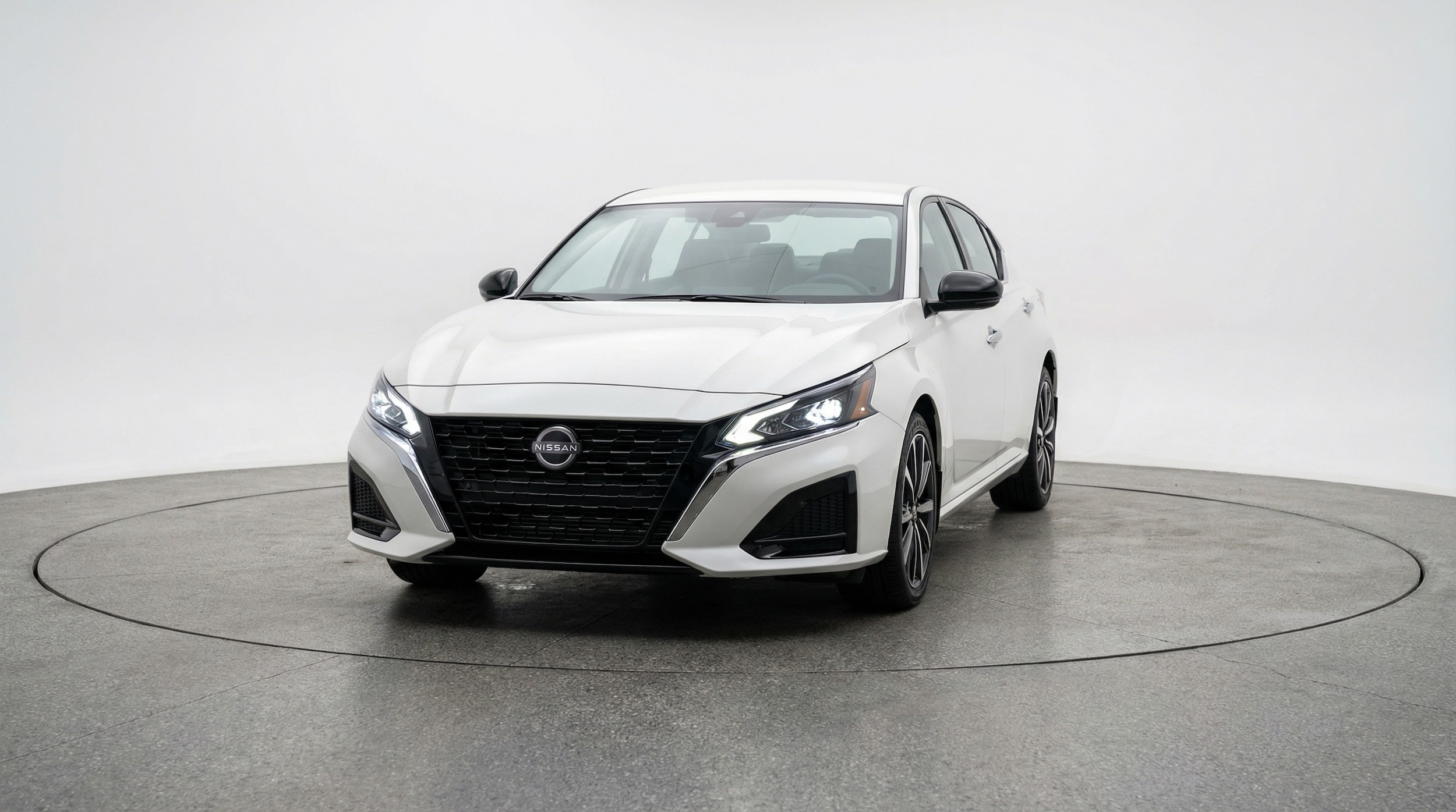 Thumbnail: 2025 Nissan Altima - 2