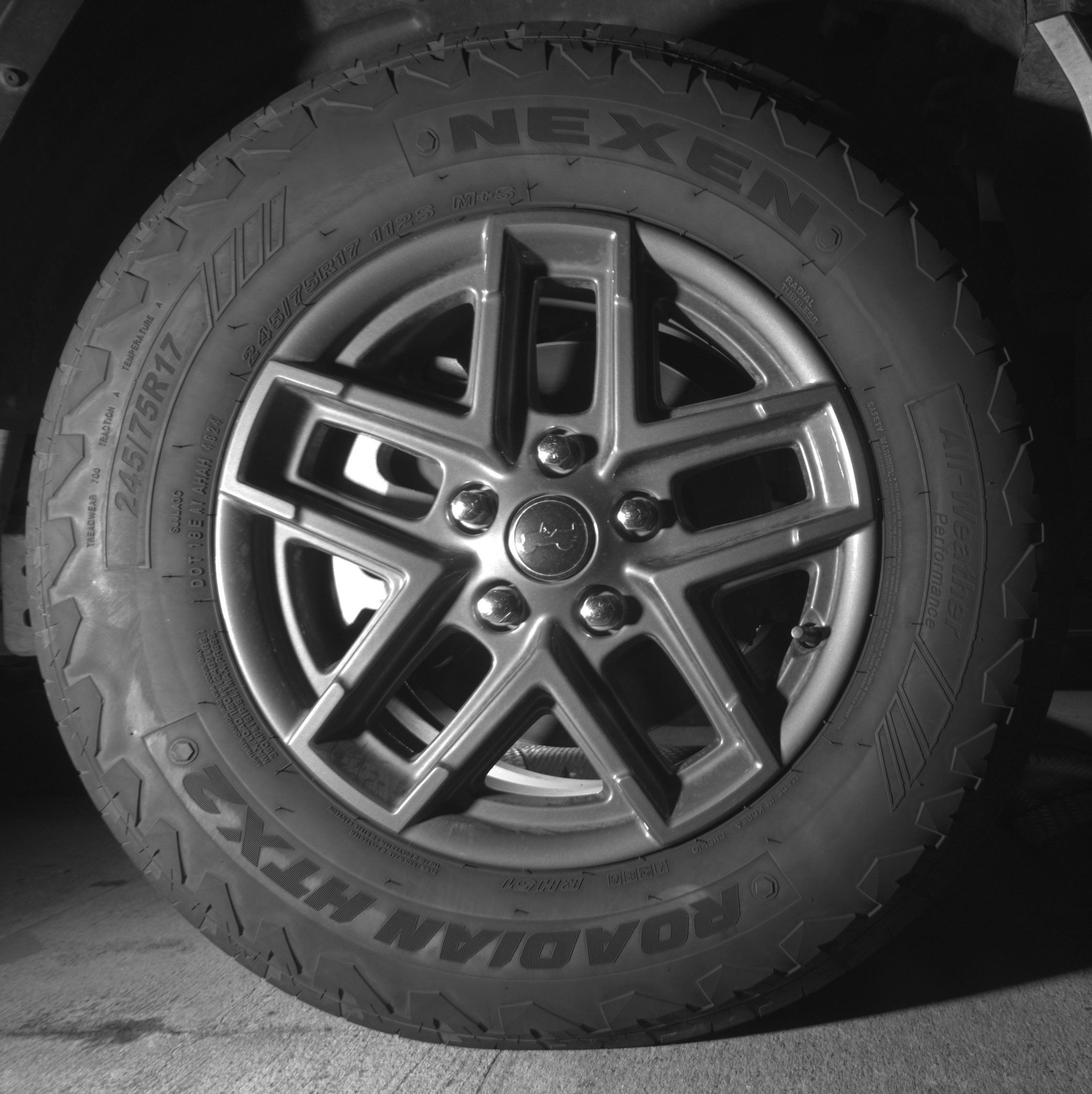 Thumbnail: 2025 Jeep Wrangler - 13