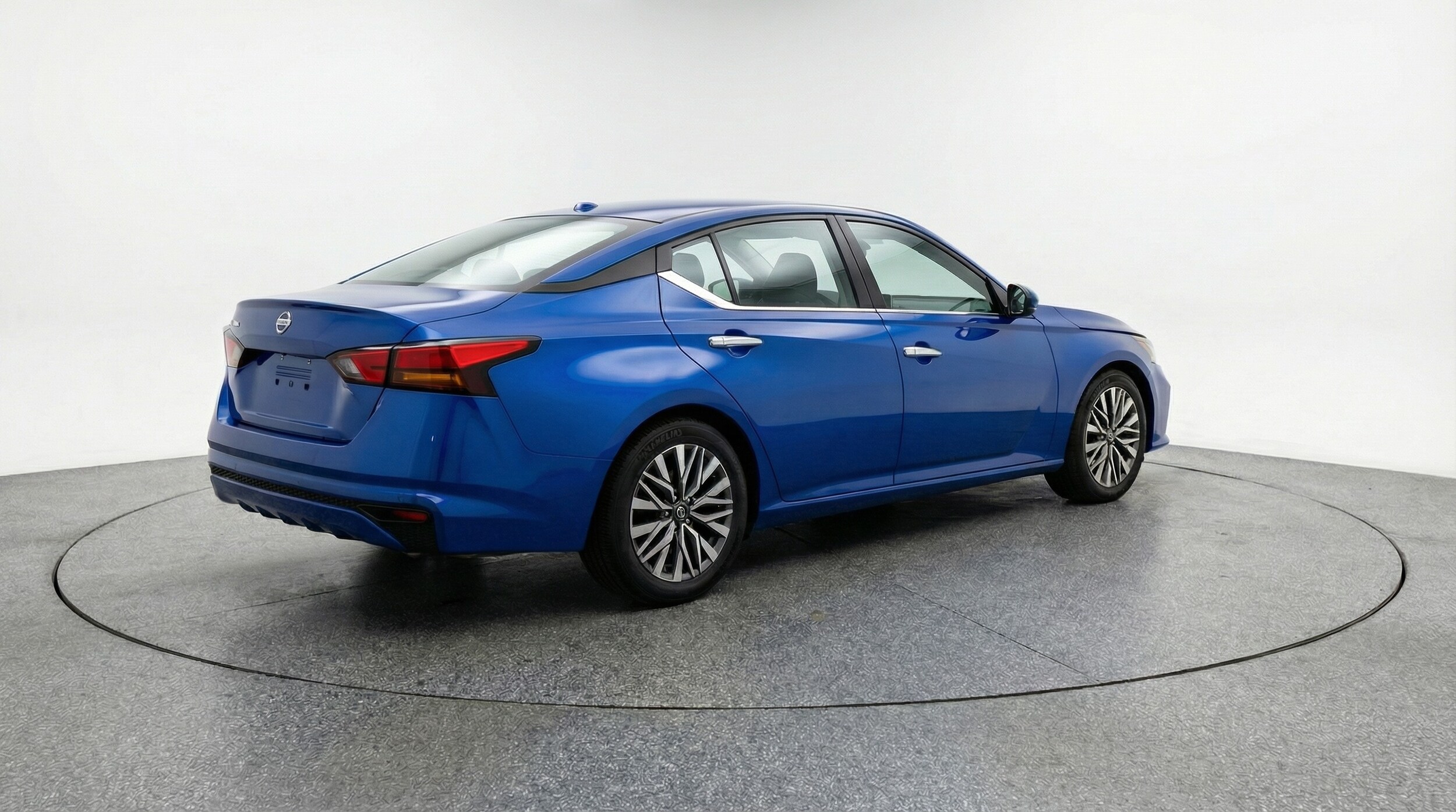 Thumbnail: 2025 Nissan Altima - 7