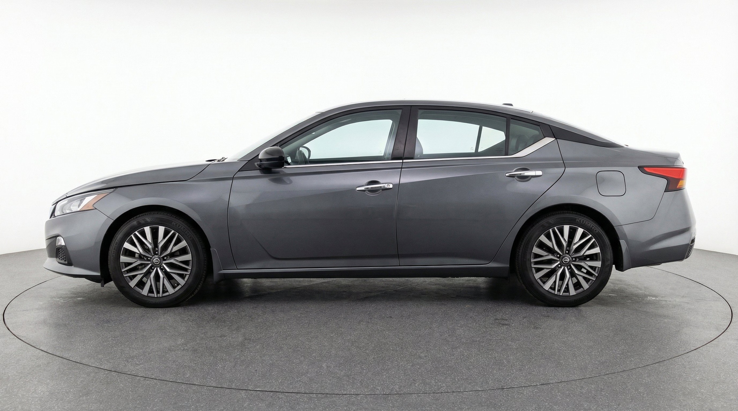 Thumbnail: 2025 Nissan Altima - 5