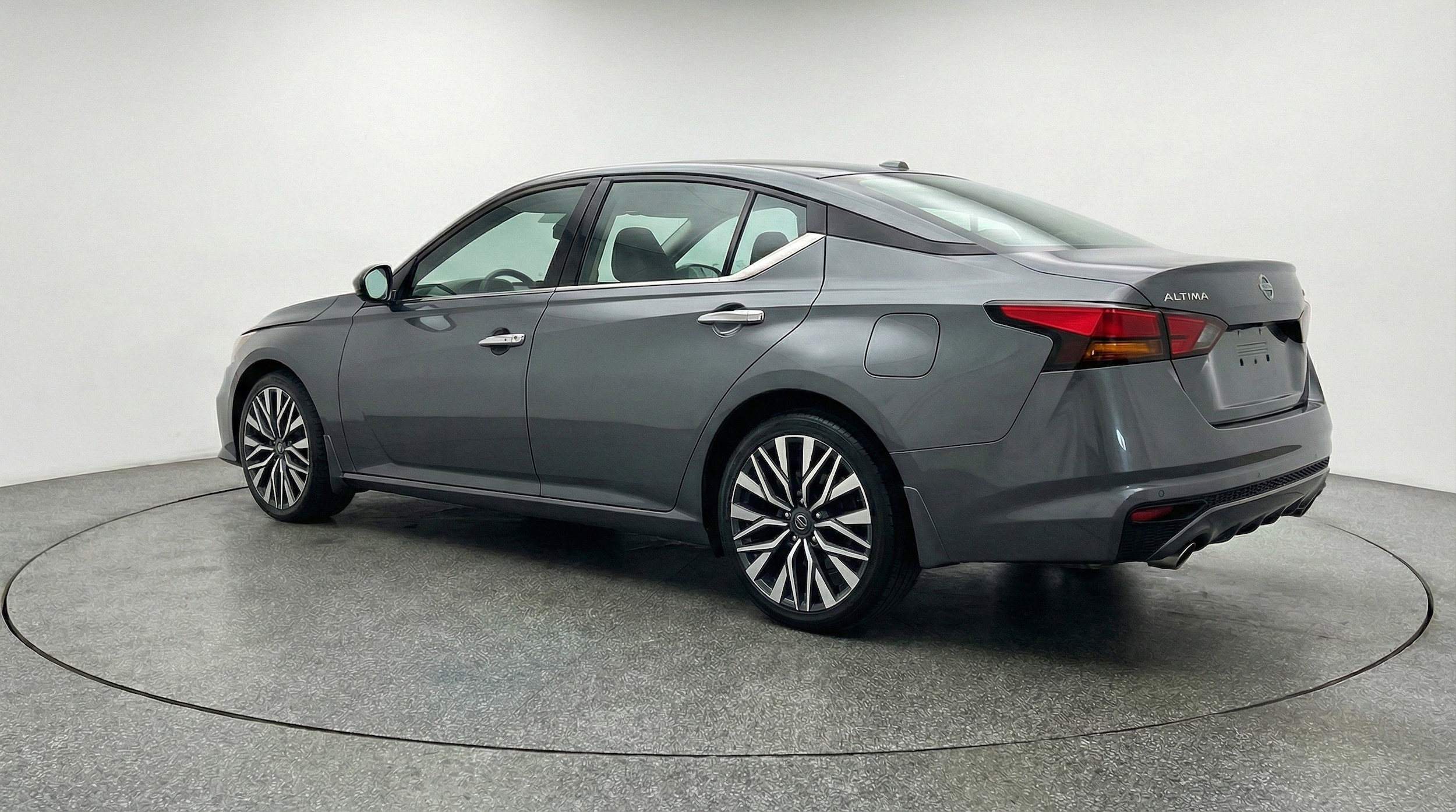 Thumbnail: 2025 Nissan Altima - 6