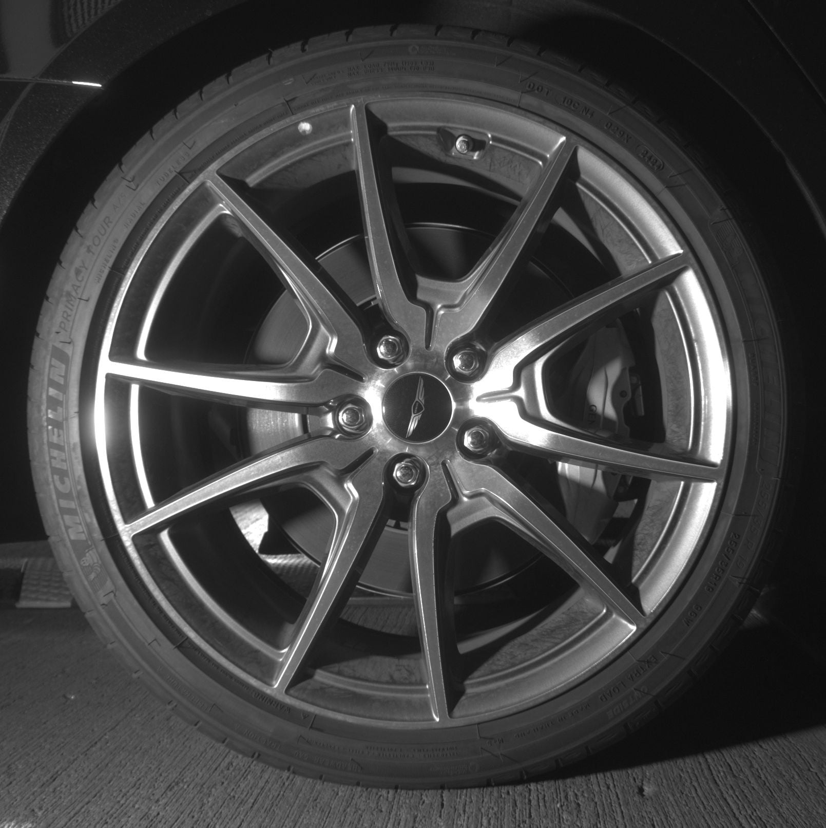 Thumbnail: 2025 Genesis G70 - 12