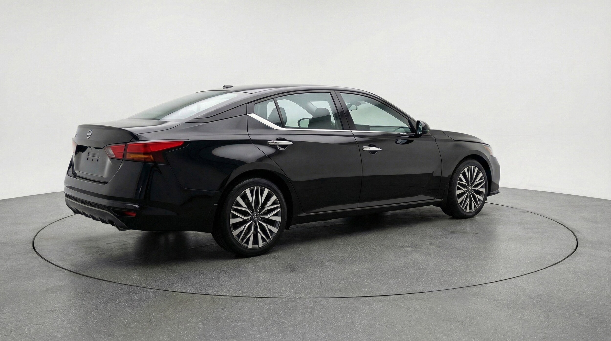 Thumbnail: 2025 Nissan Altima - 9