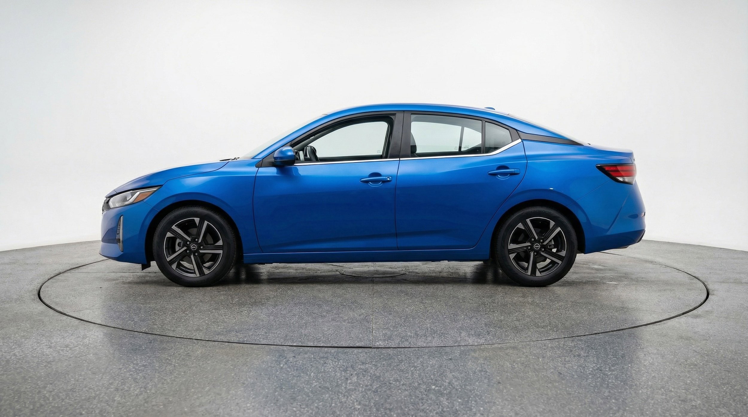 Thumbnail: 2025 Nissan Sentra - 4