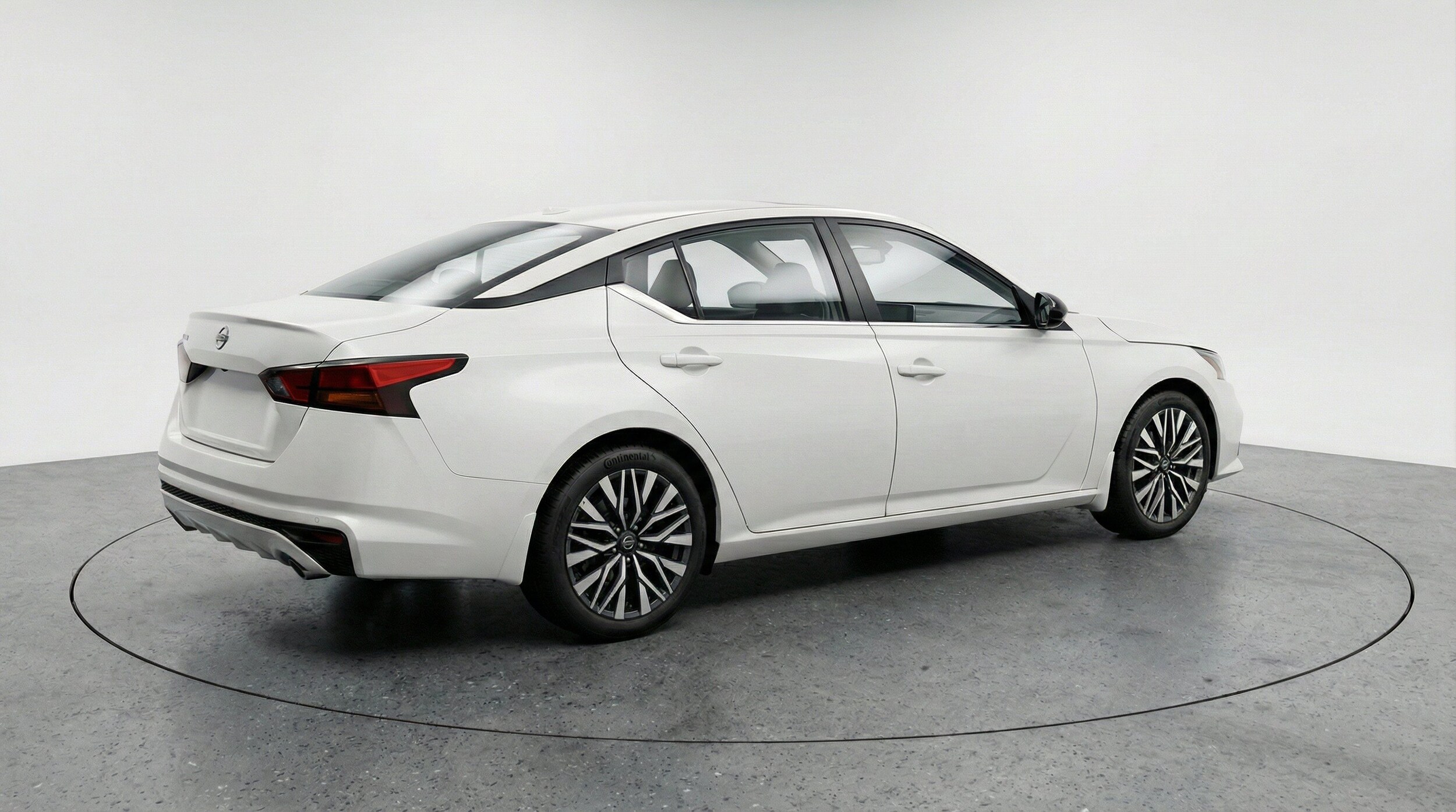 Thumbnail: 2025 Nissan Altima - 9