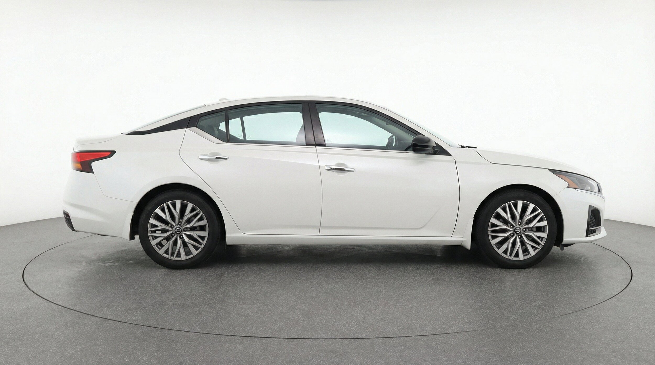 Thumbnail: 2025 Nissan Altima - 11