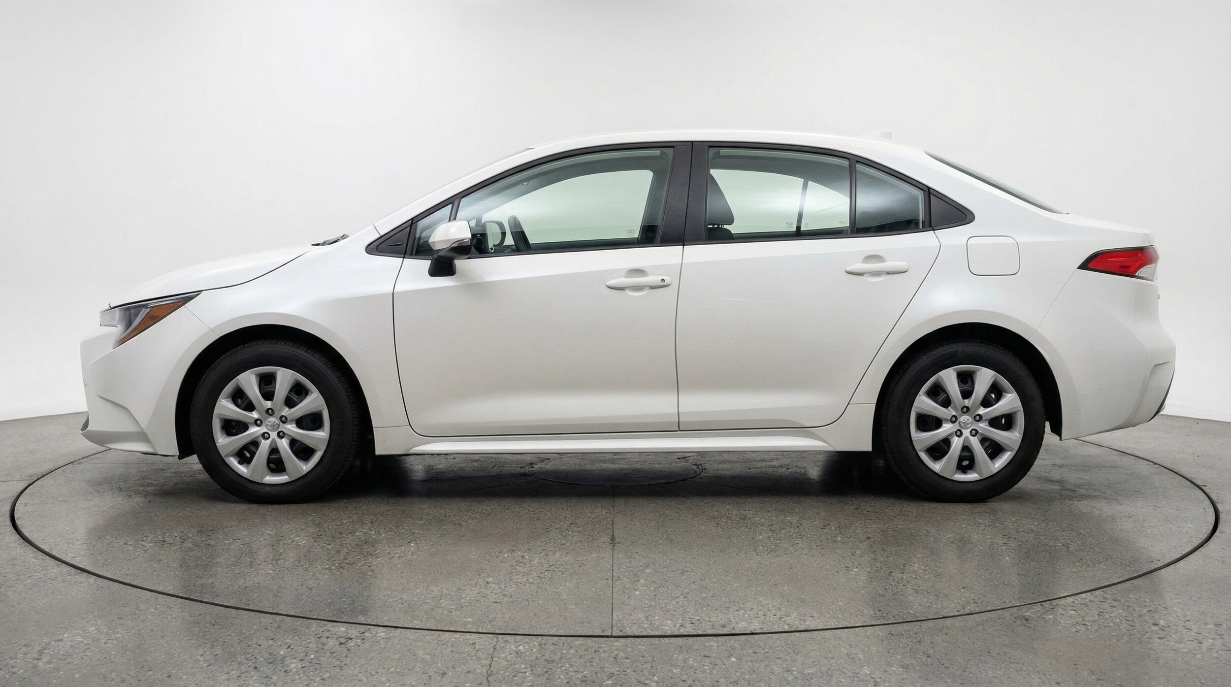 Thumbnail: 2025 Toyota Corolla - 5