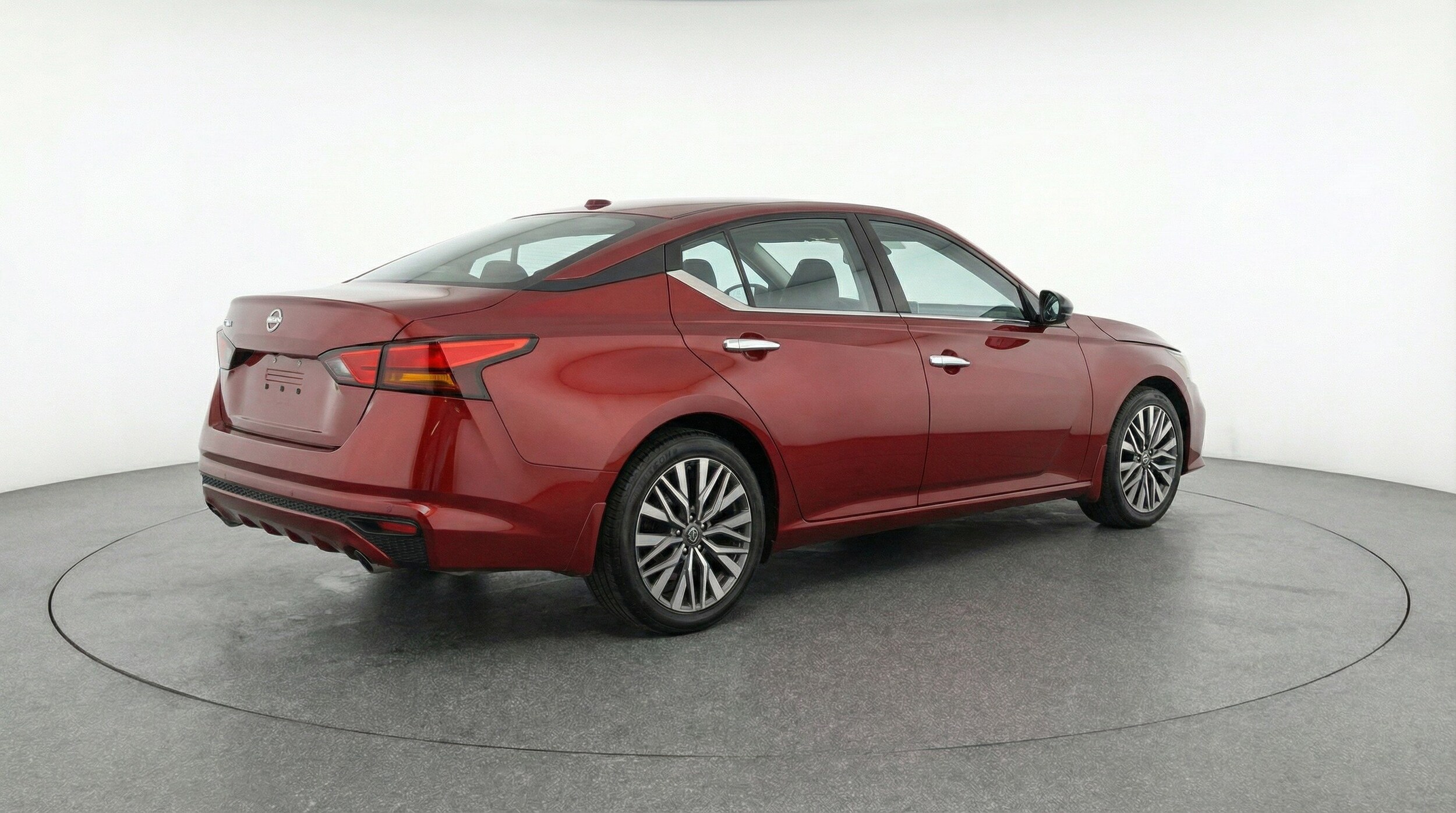 Thumbnail: 2025 Nissan Altima - 9