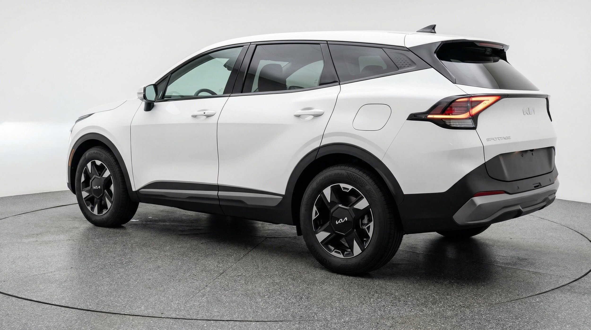 Thumbnail: 2026 Kia Sportage - 6