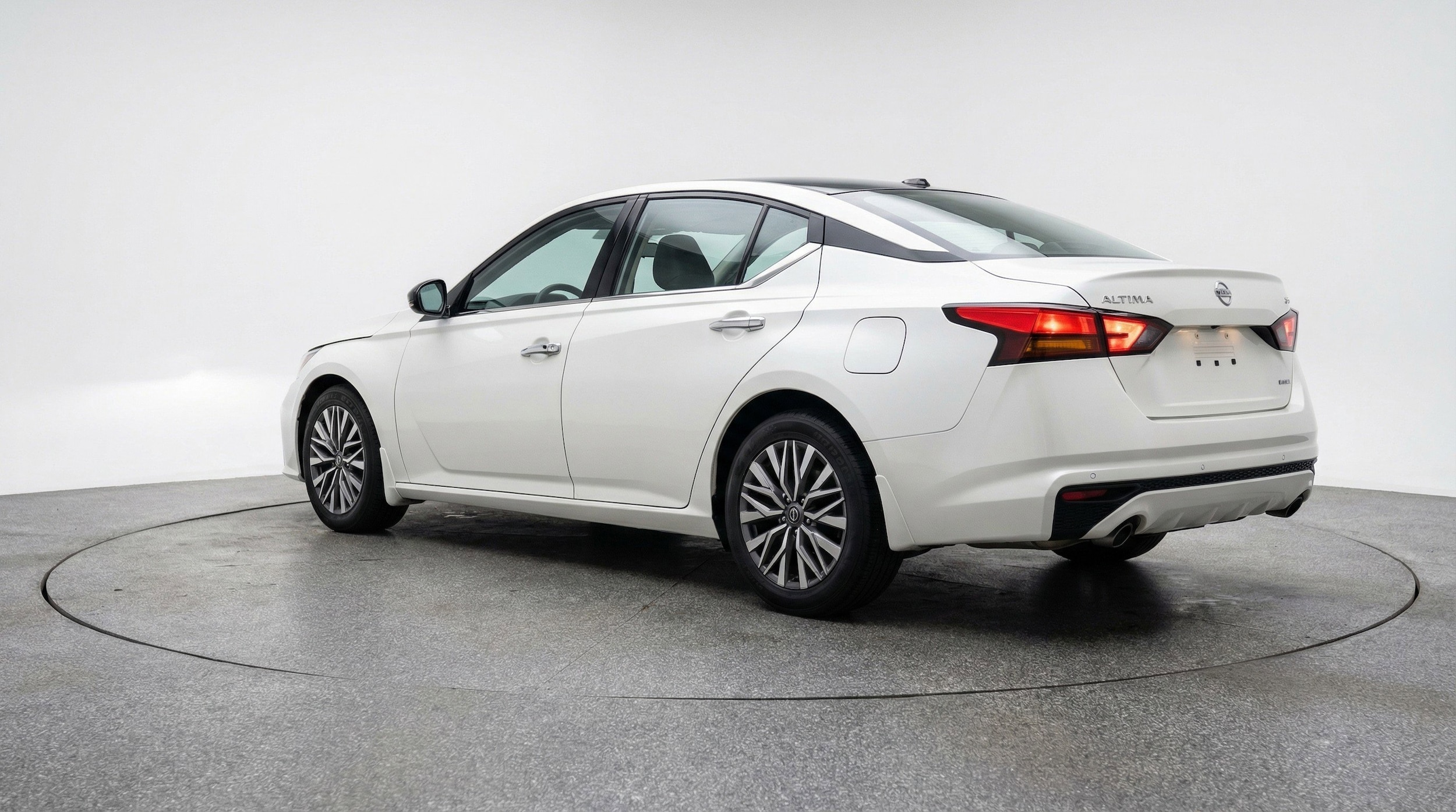 Thumbnail: 2025 Nissan Altima - 6