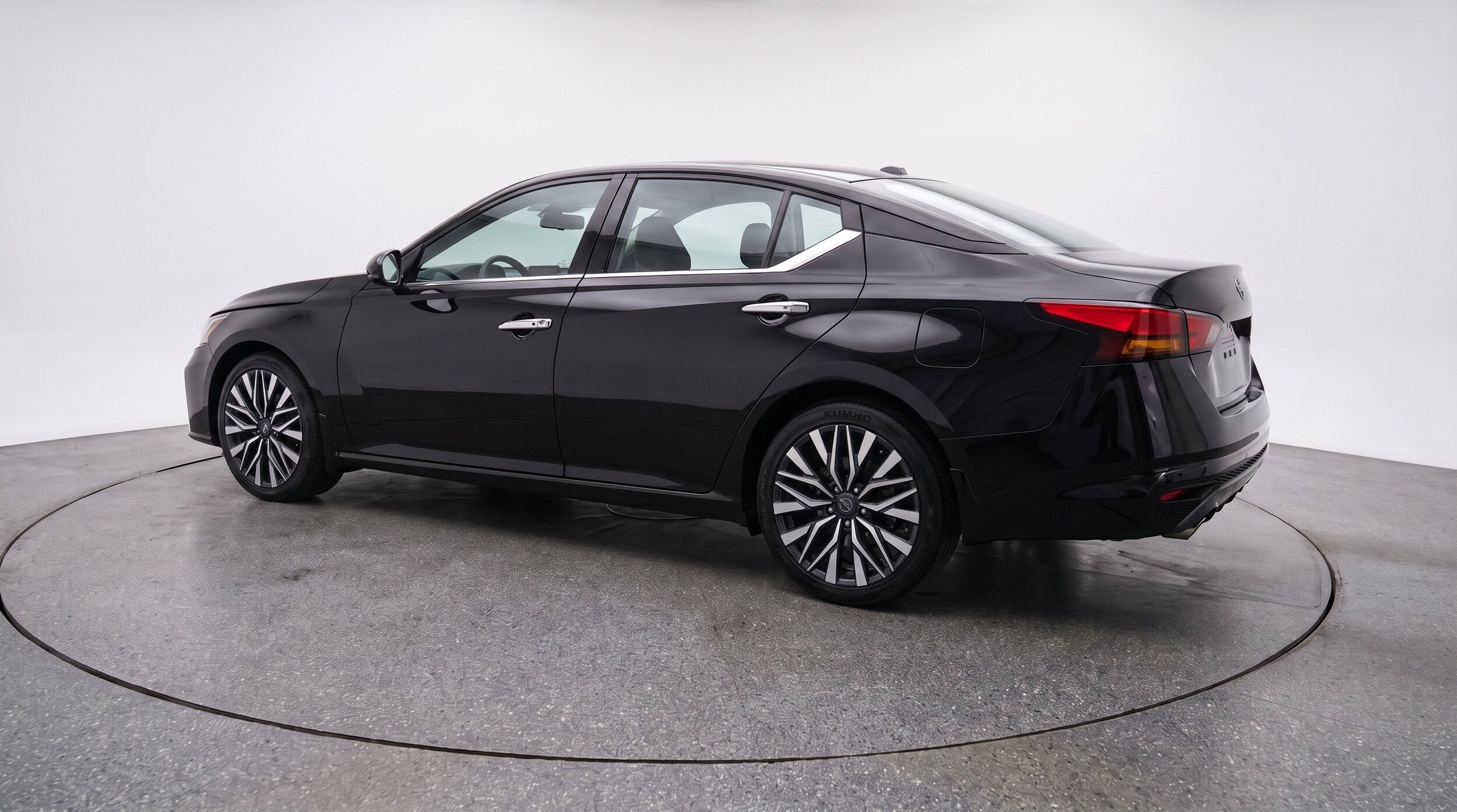 Thumbnail: 2025 Nissan Altima - 6