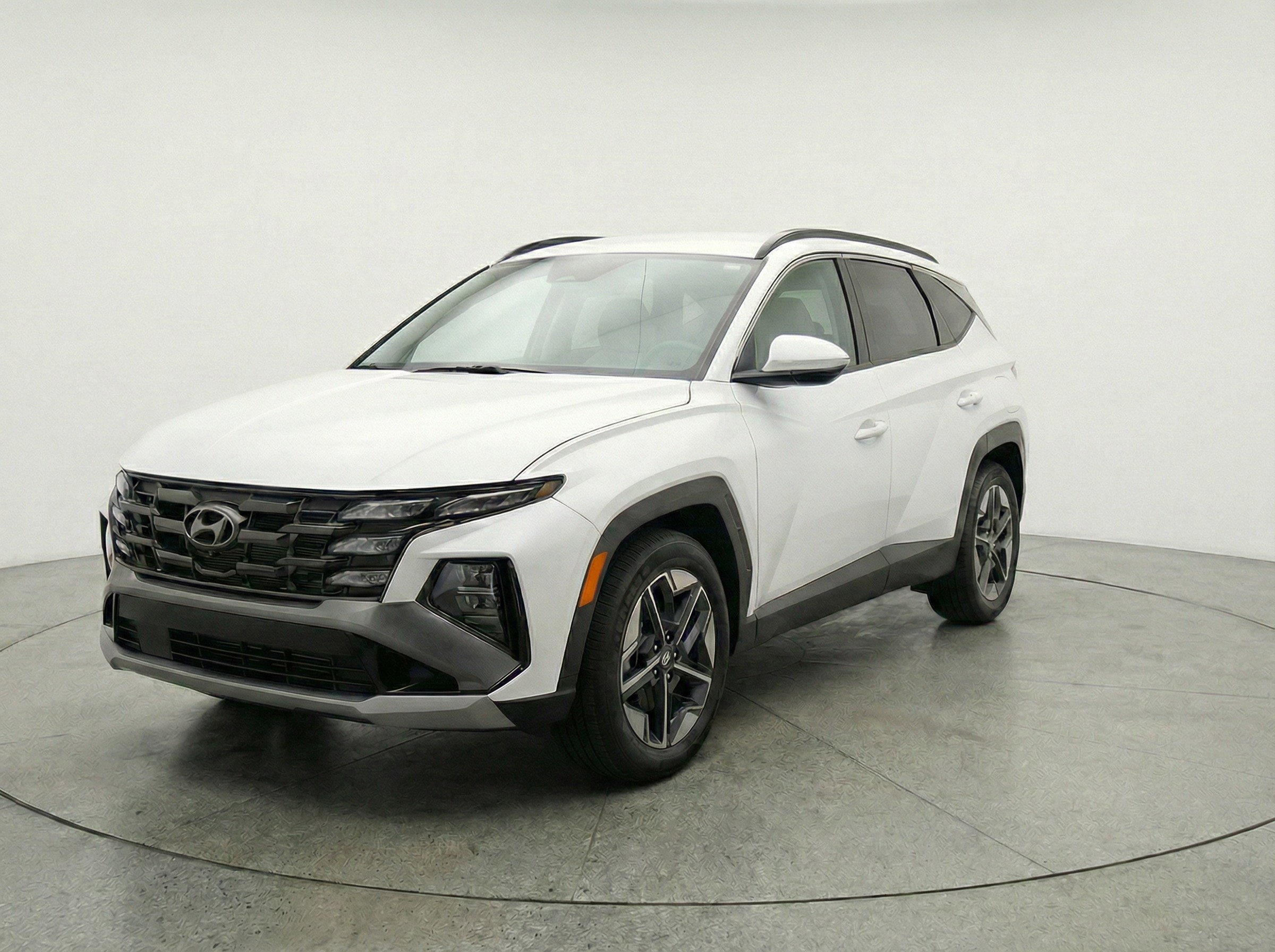 Thumbnail: 2025 Hyundai Tucson - 3