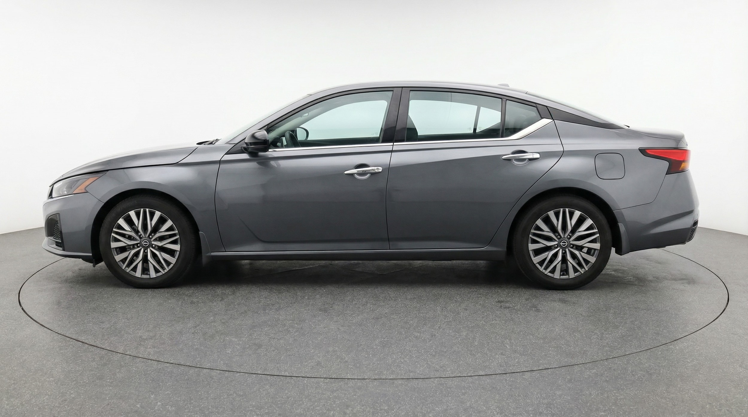 Thumbnail: 2025 Nissan Altima - 4