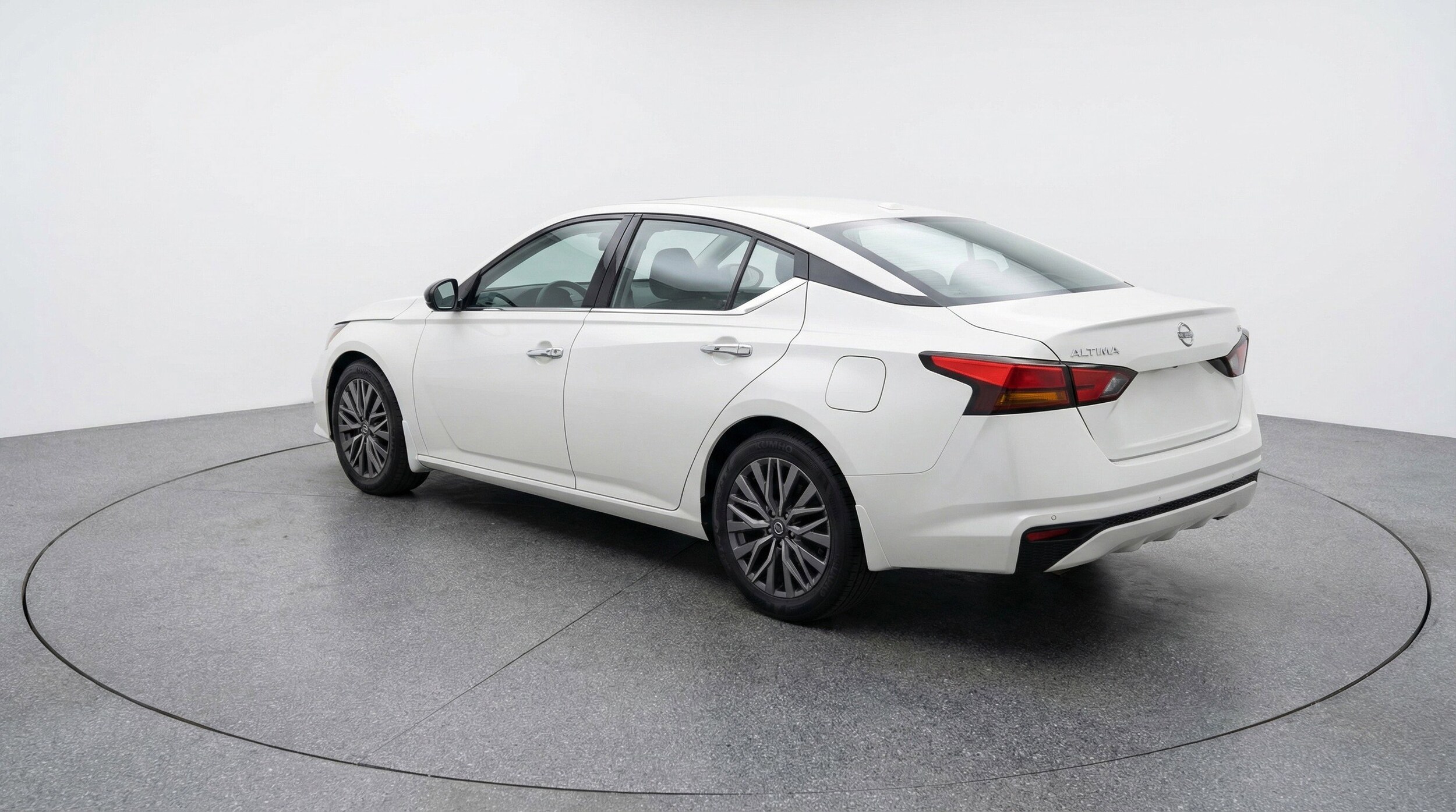 Thumbnail: 2025 Nissan Altima - 6