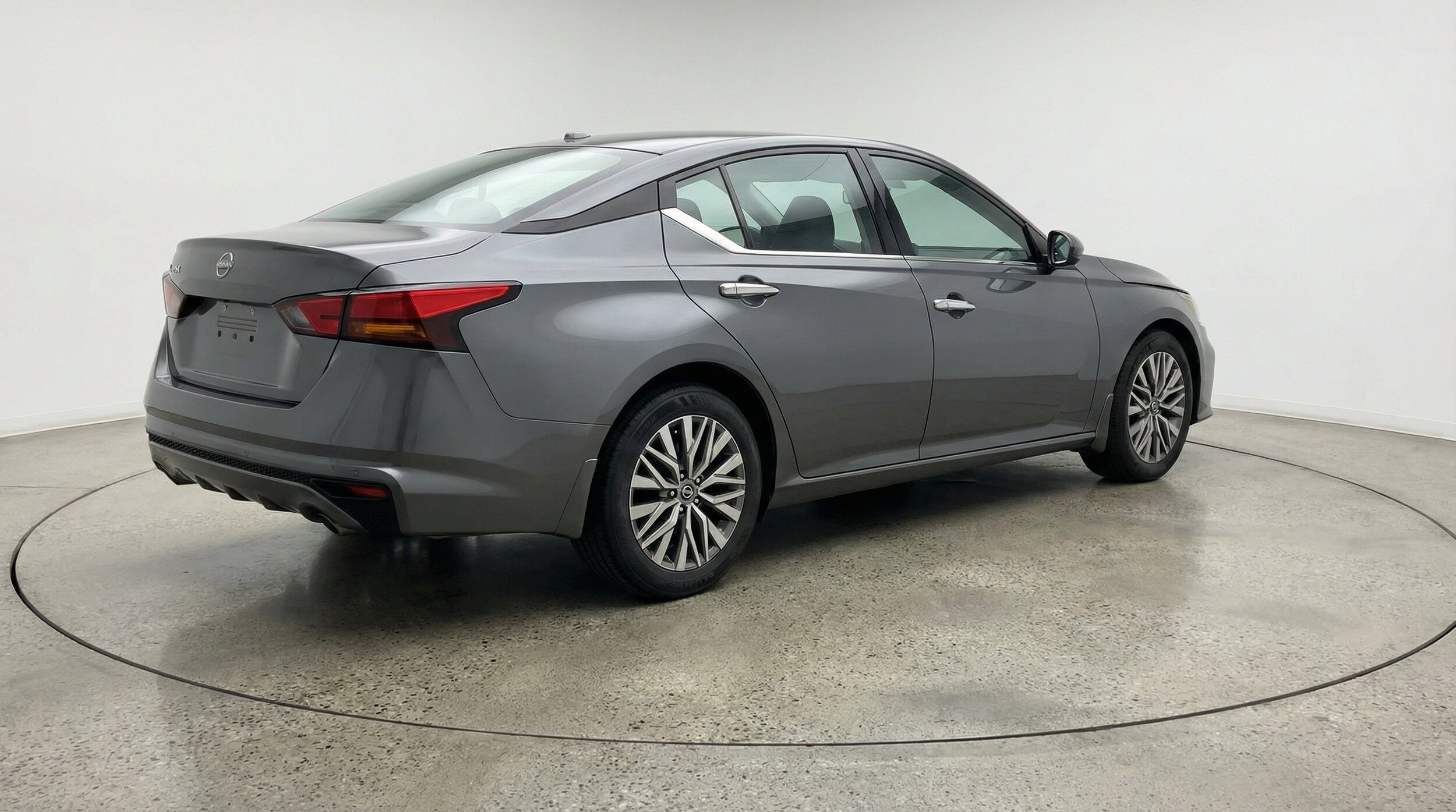 Thumbnail: 2025 Nissan Altima - 9