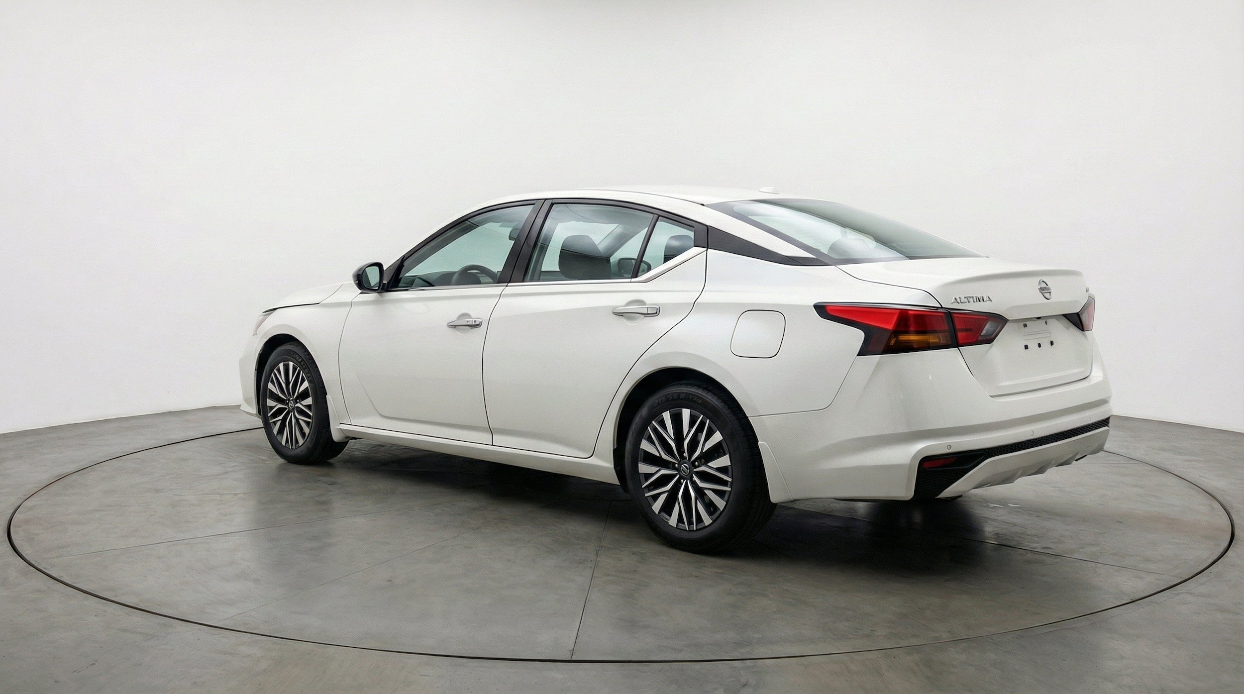 Thumbnail: 2025 Nissan Altima - 6