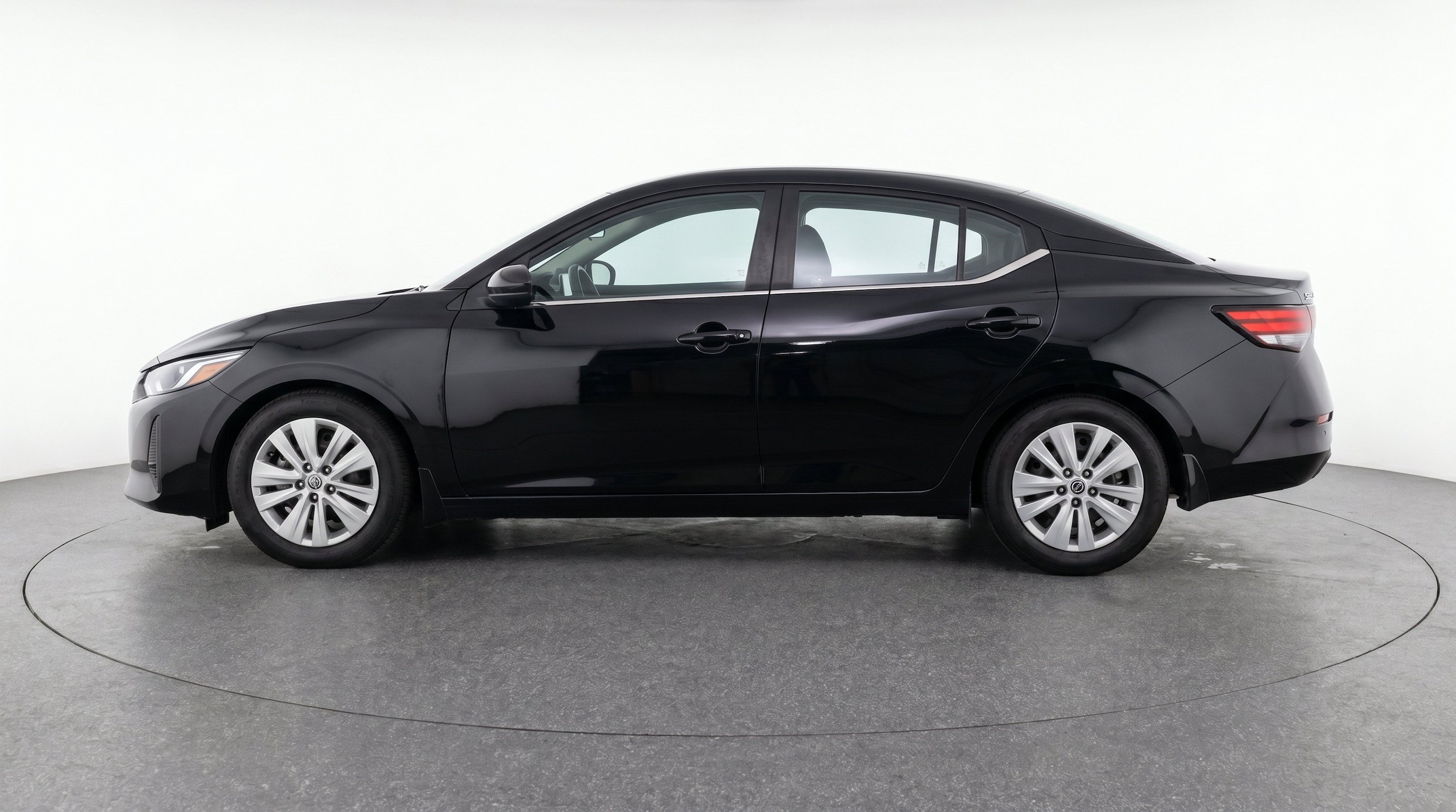 Thumbnail: 2025 Nissan Sentra - 5