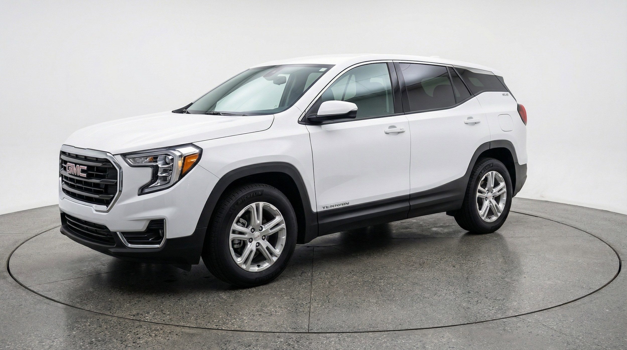 Thumbnail: 2024 GMC Terrain - 3