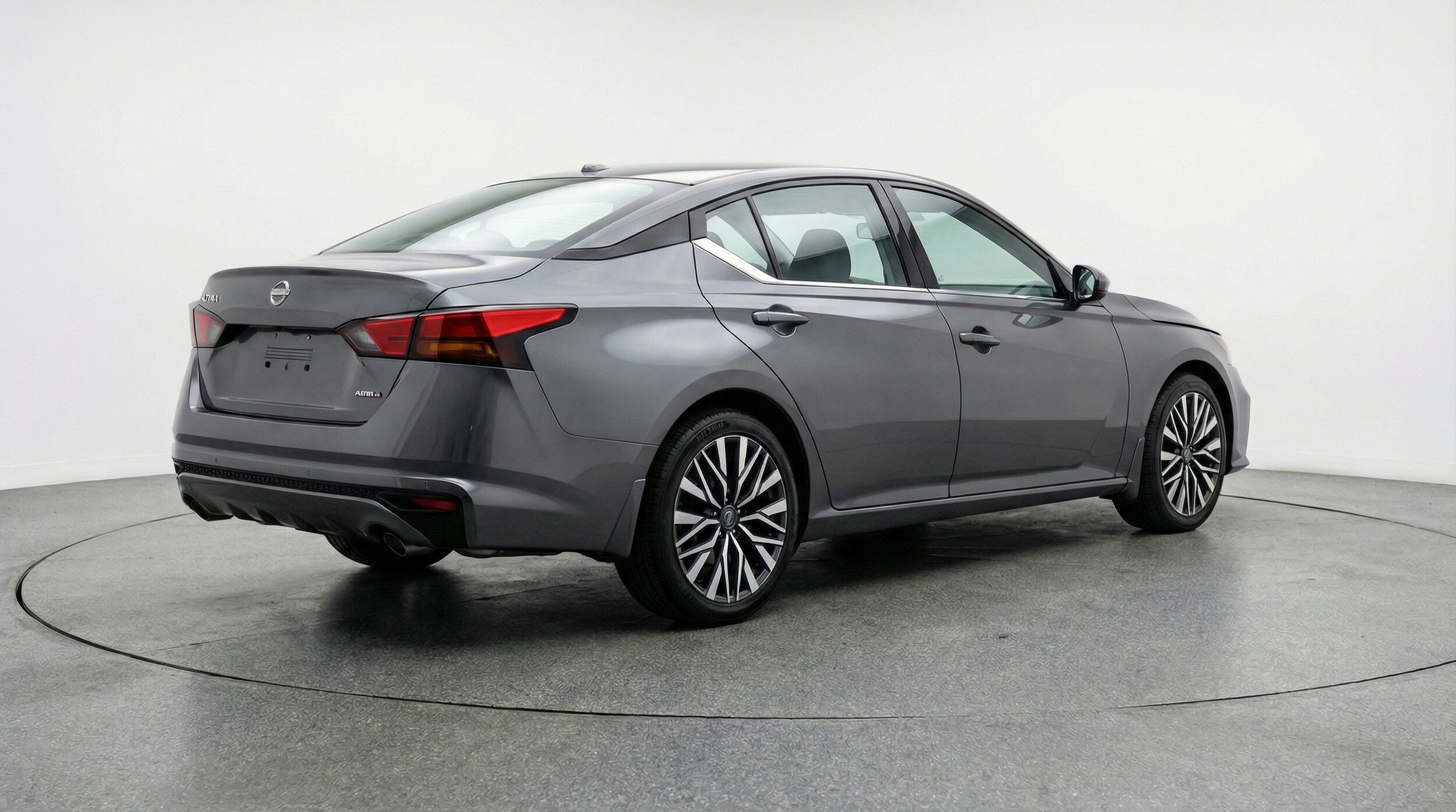 Thumbnail: 2025 Nissan Altima - 9