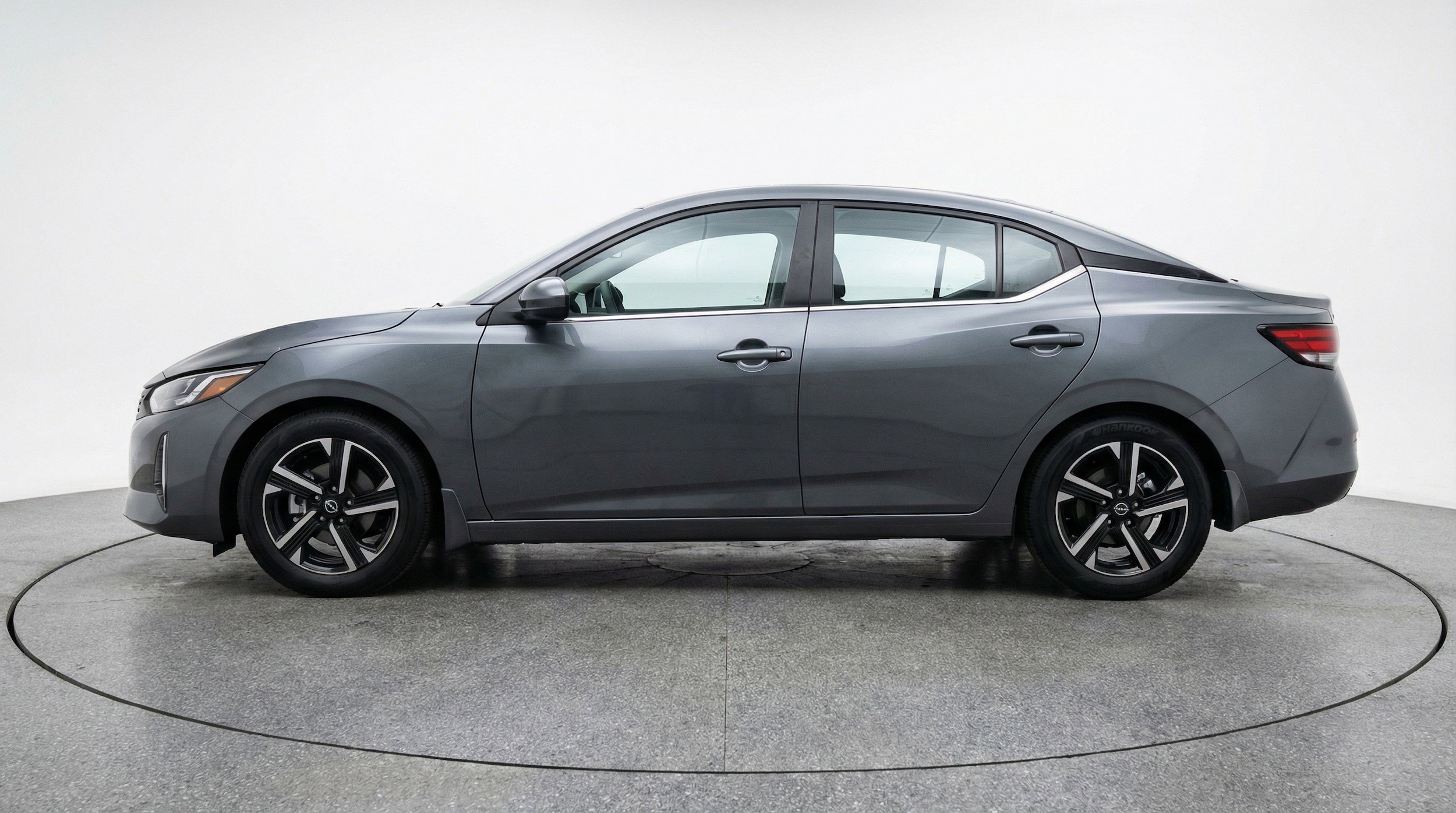 Thumbnail: 2025 Nissan Sentra - 5