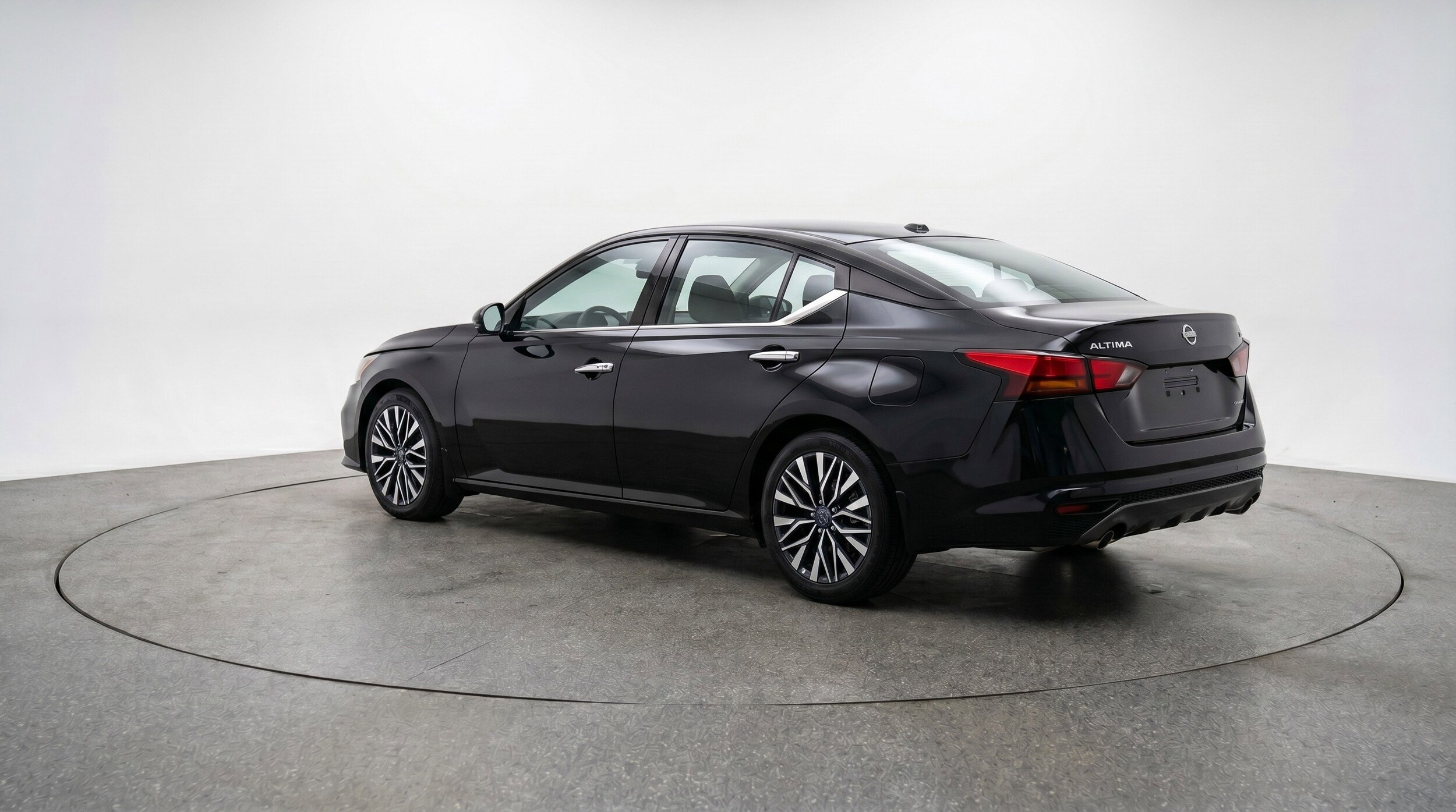 Thumbnail: 2025 Nissan Altima - 6