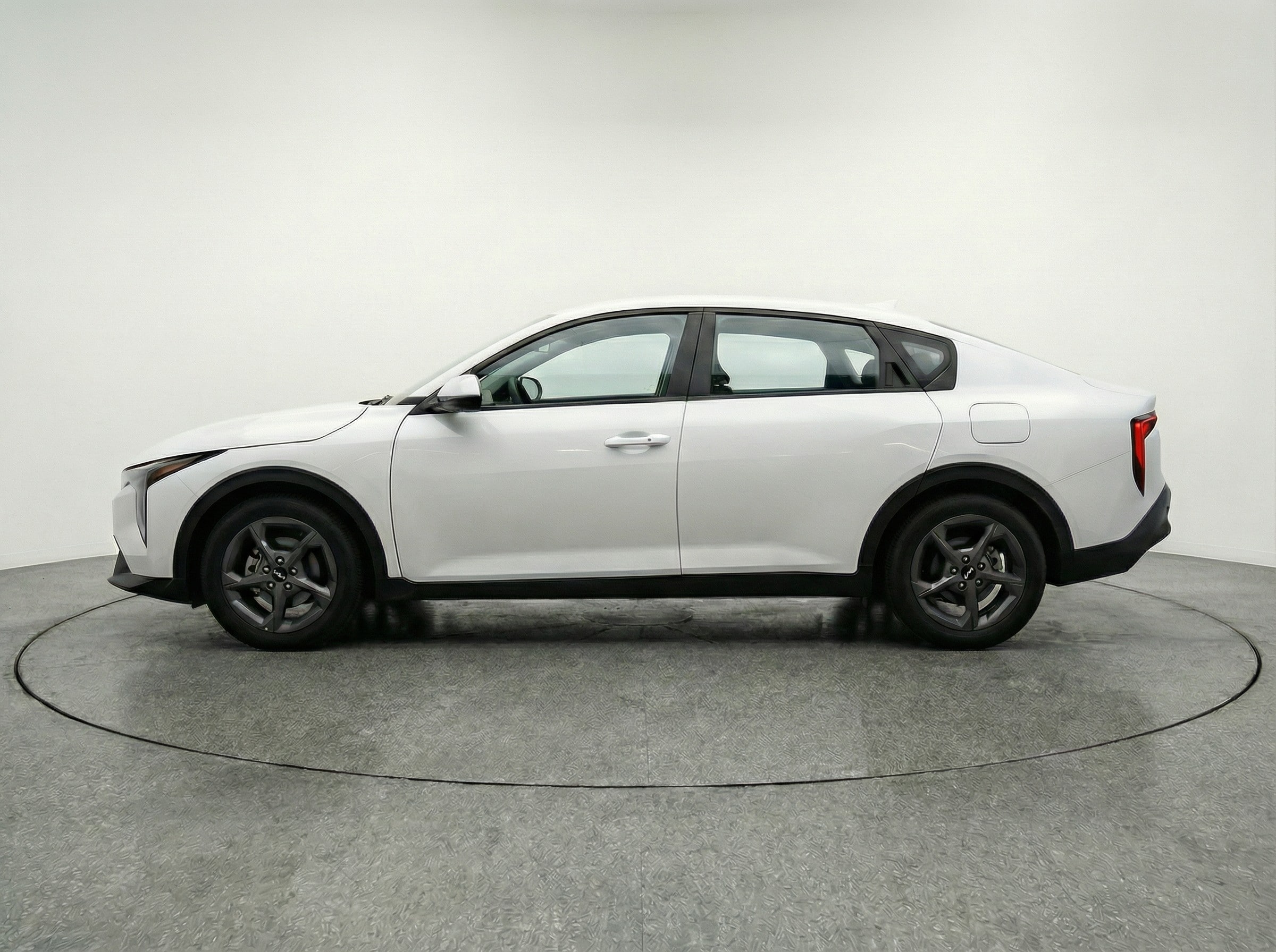 Thumbnail: 2025 Kia K4 - 4