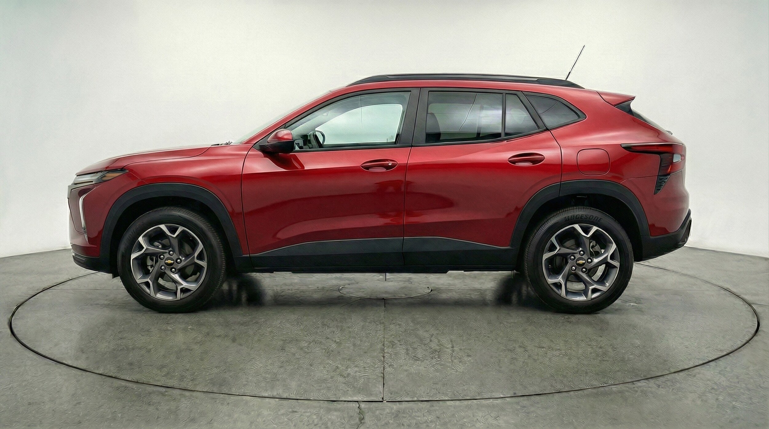 Thumbnail: 2025 Chevrolet Trax - 5