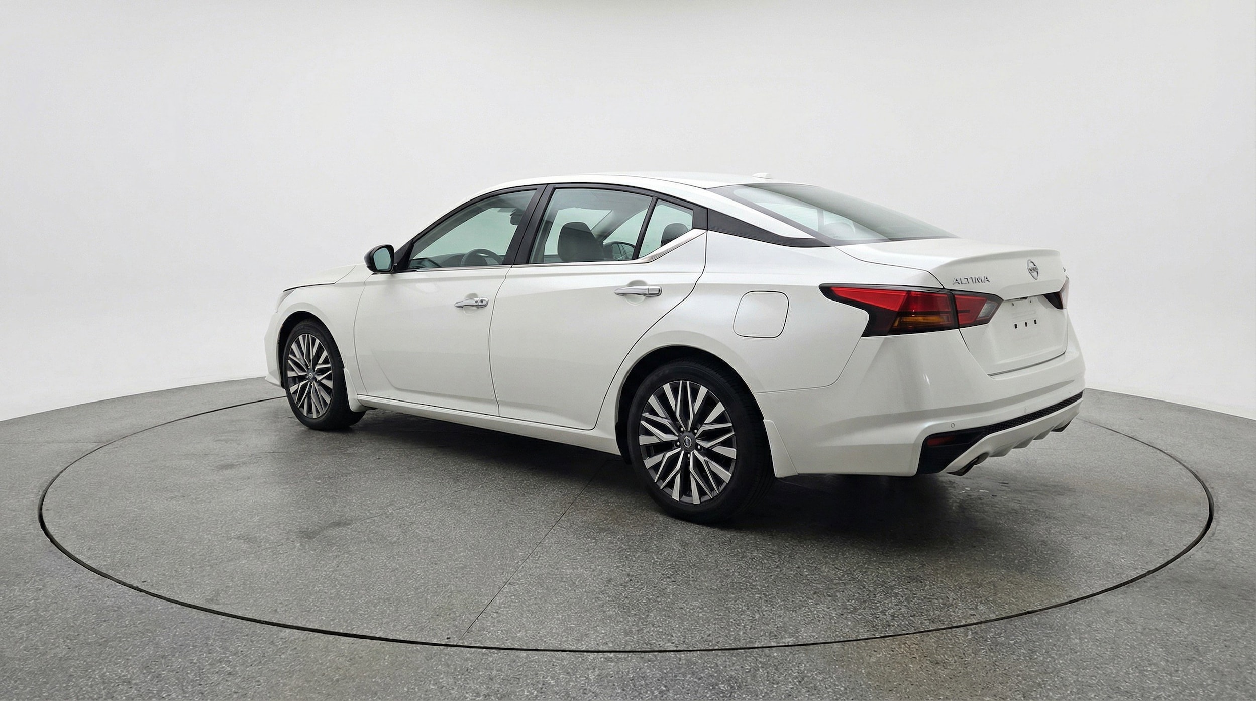 Thumbnail: 2025 Nissan Altima - 6