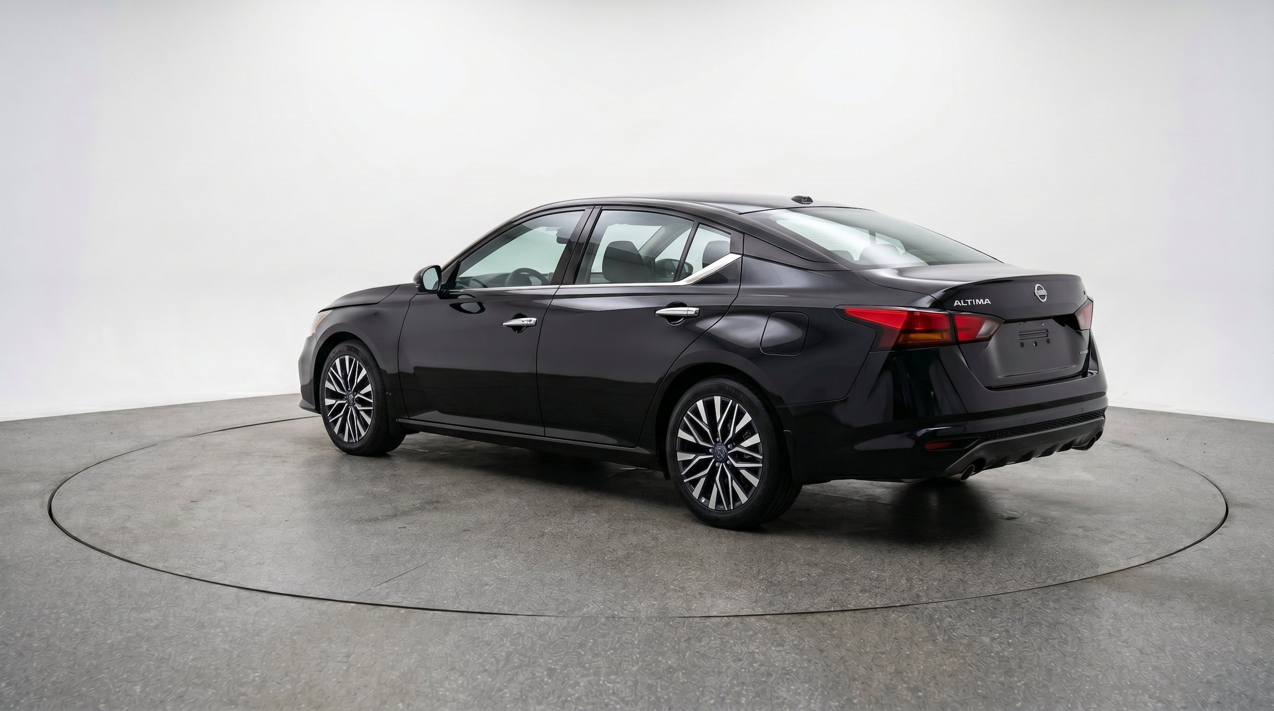 Thumbnail: 2025 Nissan Altima - 6