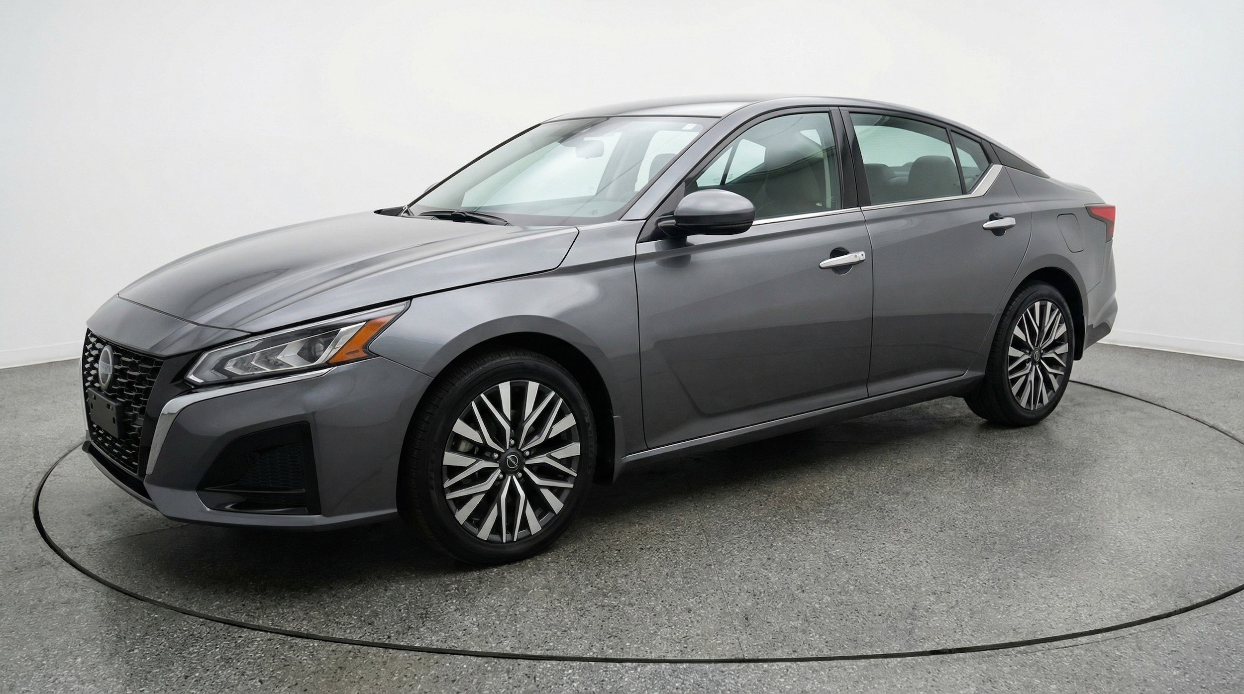 Thumbnail: 2025 Nissan Altima - 3