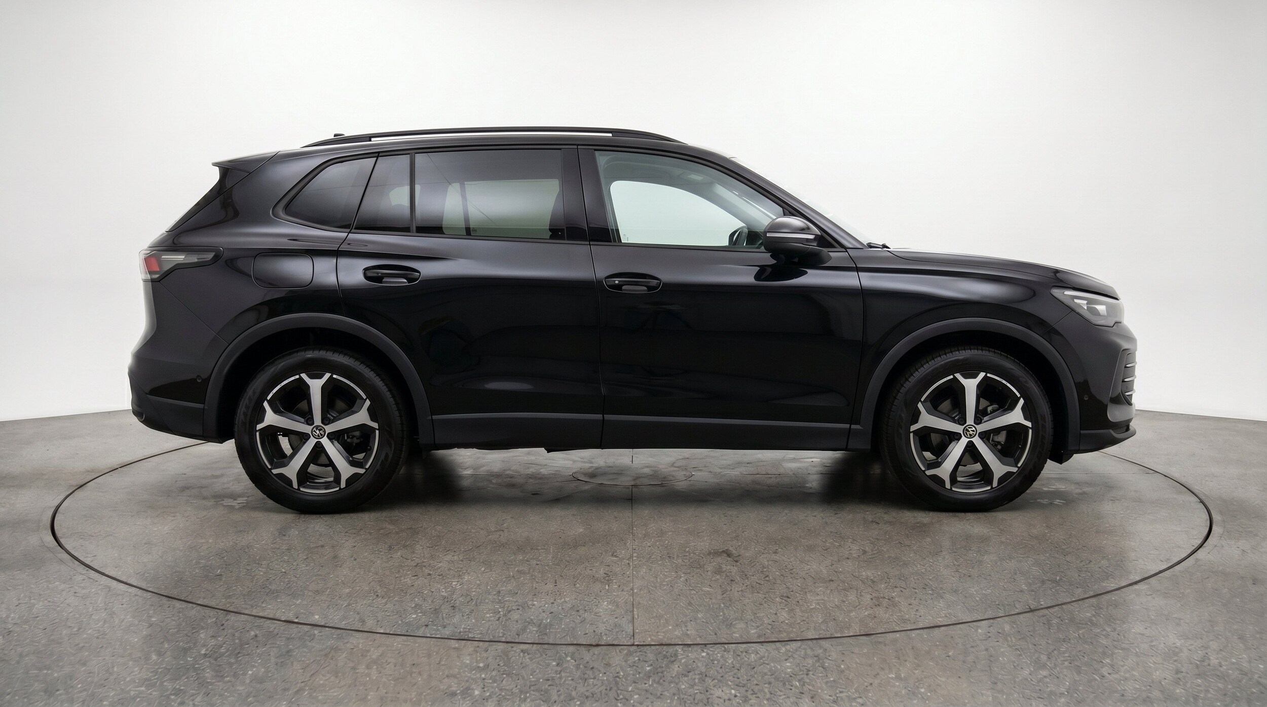 Thumbnail: 2026 Volkswagen Tiguan - 11