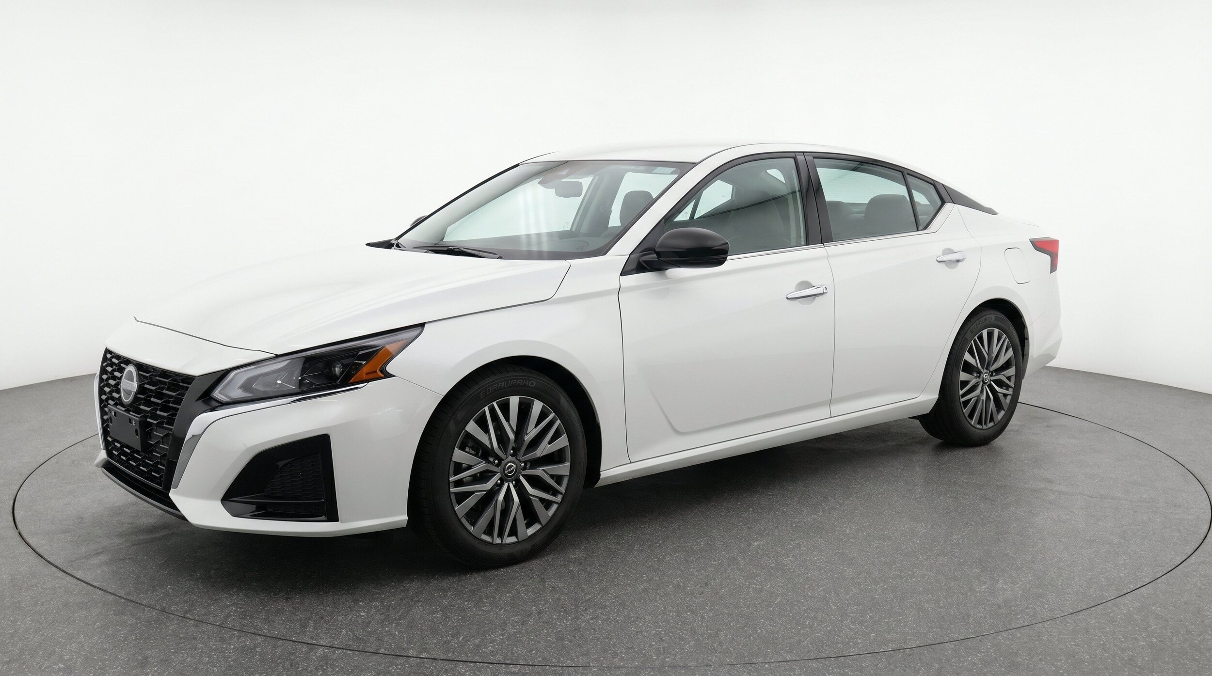 Thumbnail: 2025 Nissan Altima - 3